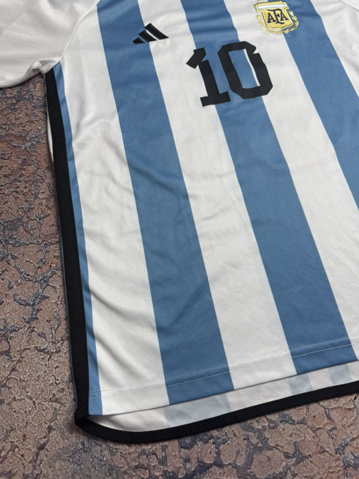 Adidas ARGENTINA ADIDAS 2022 WC FOOTBALL HOME JERSEY #10 MESSI Size US M / EU 48-50 / 2 - 3 Thumbnail