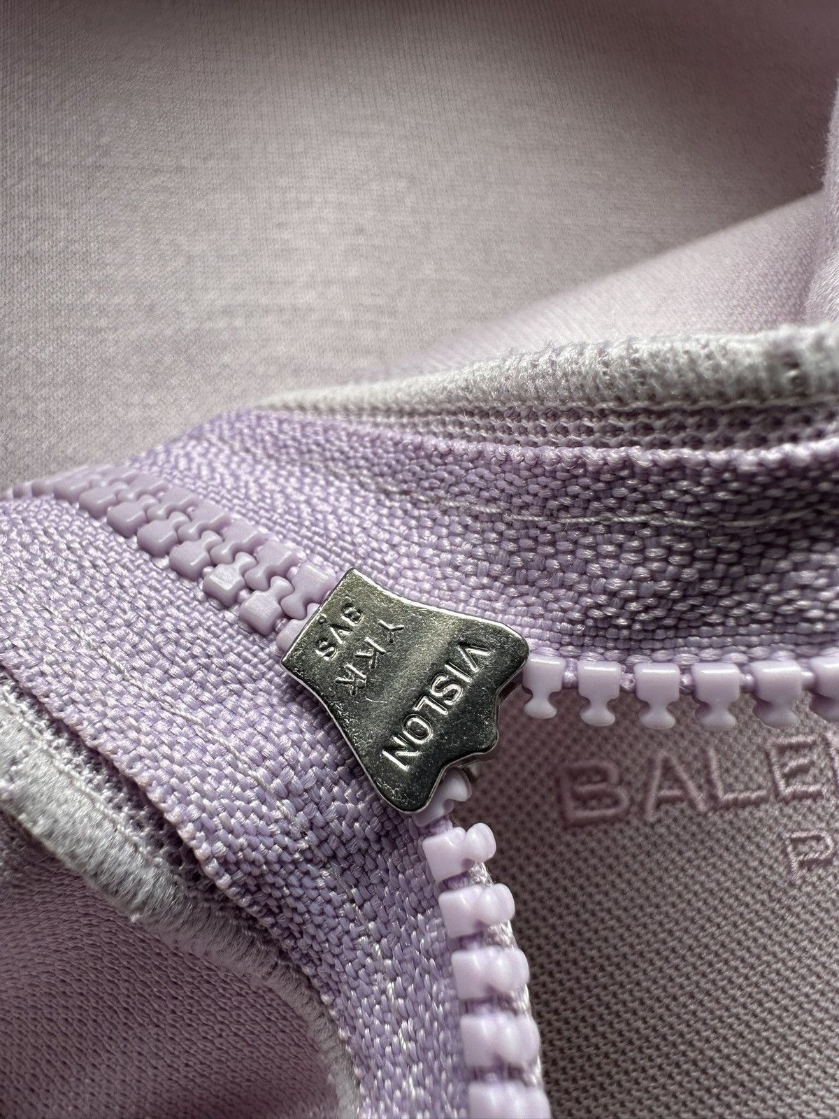 Balenciaga 90’s Balenciaga polo zipper up tee Size US S / EU 44-46 / 1 - 17 Thumbnail