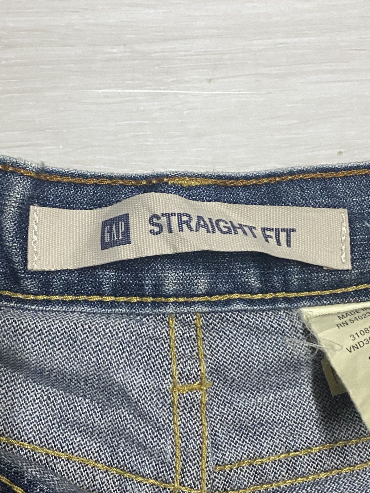 Gap Vintage Gap Denim Faded Wash Distressed Loose Jeans Size US 30 / EU 46 - 18 Thumbnail