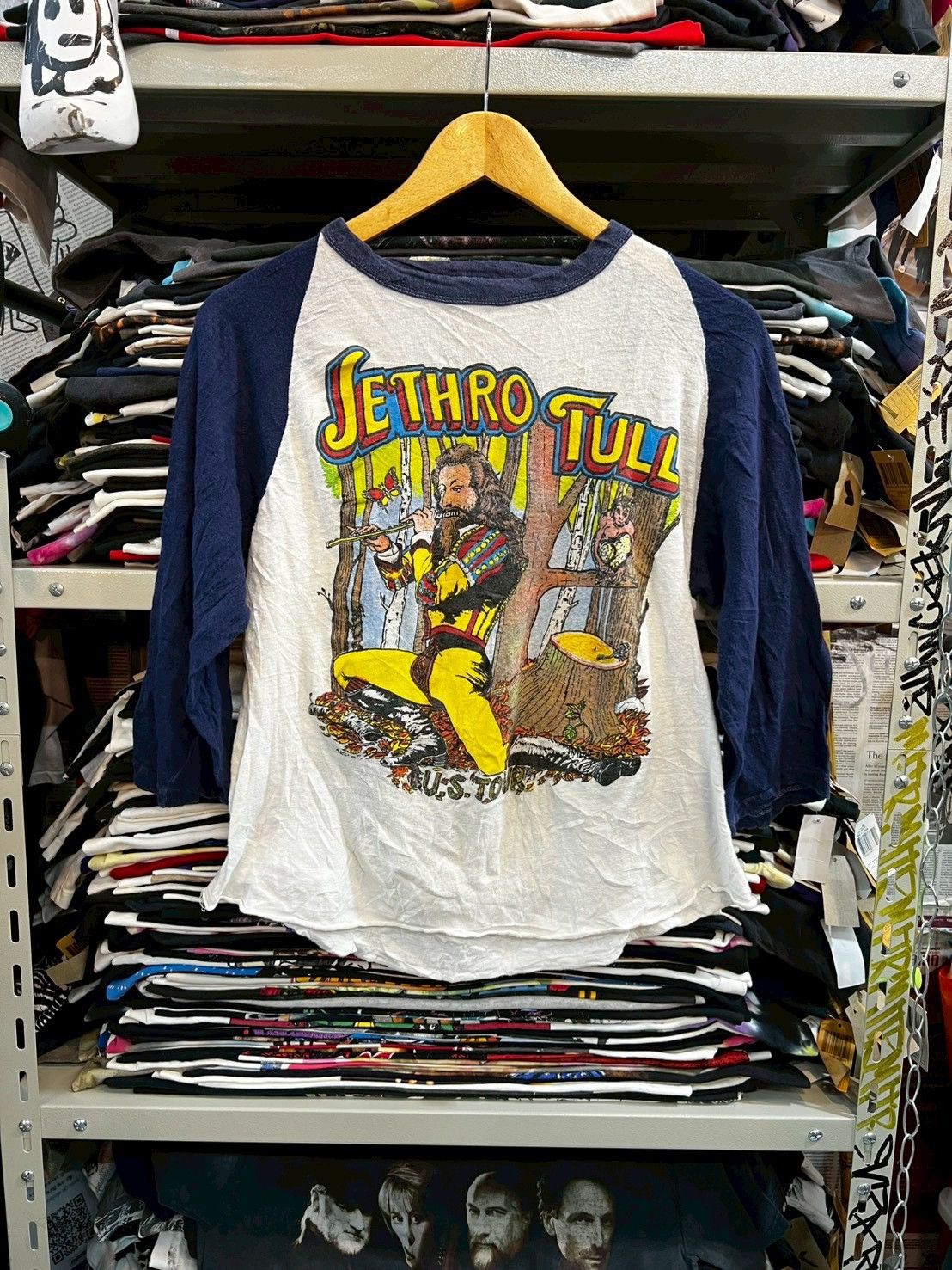 Band Tees Jethro Tull 80’s vintage tee Size US M / EU 48-50 / 2 - 1 Thumbnail