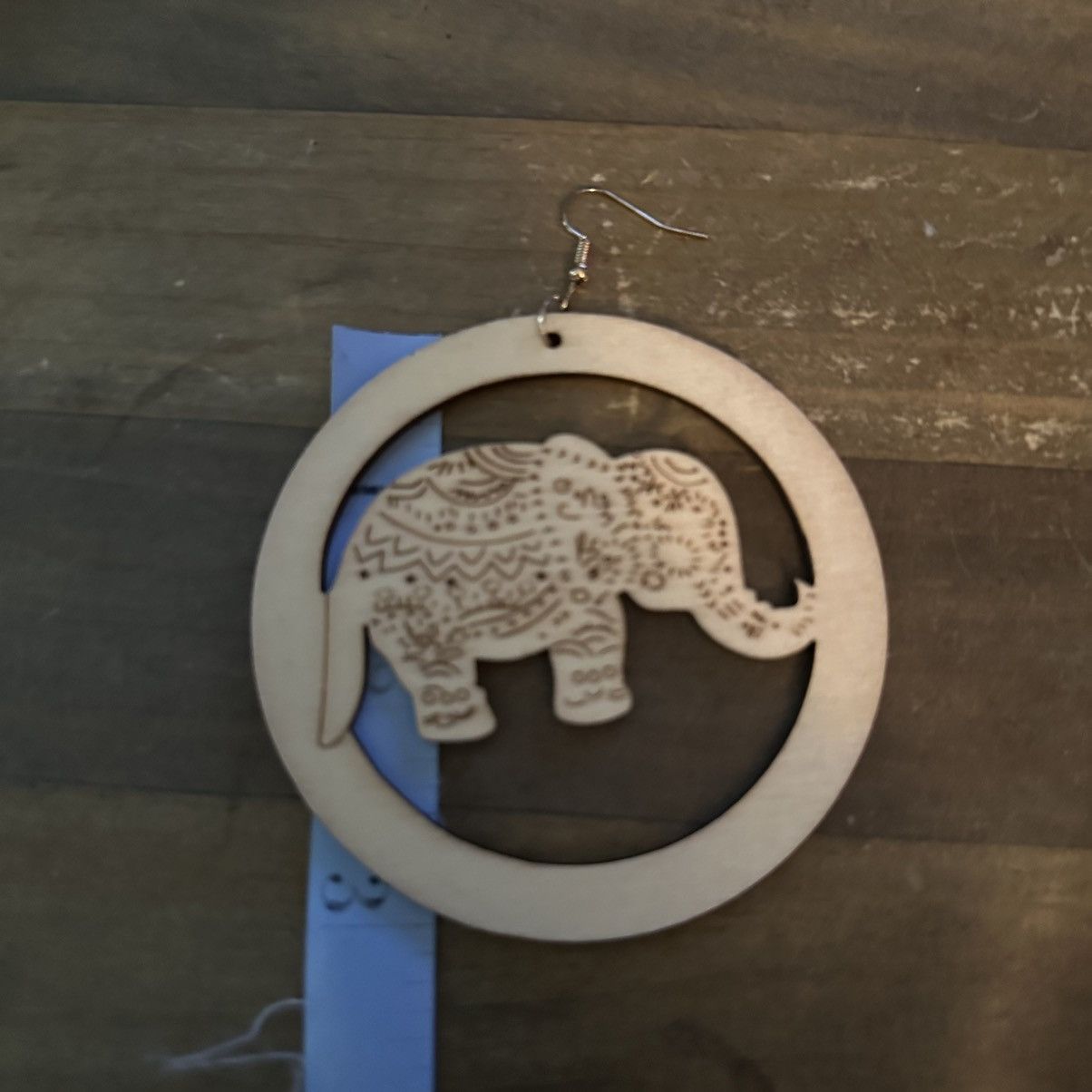 Other Jumbo wooden elephant hoop earrings Size ONE SIZE - 4 Thumbnail