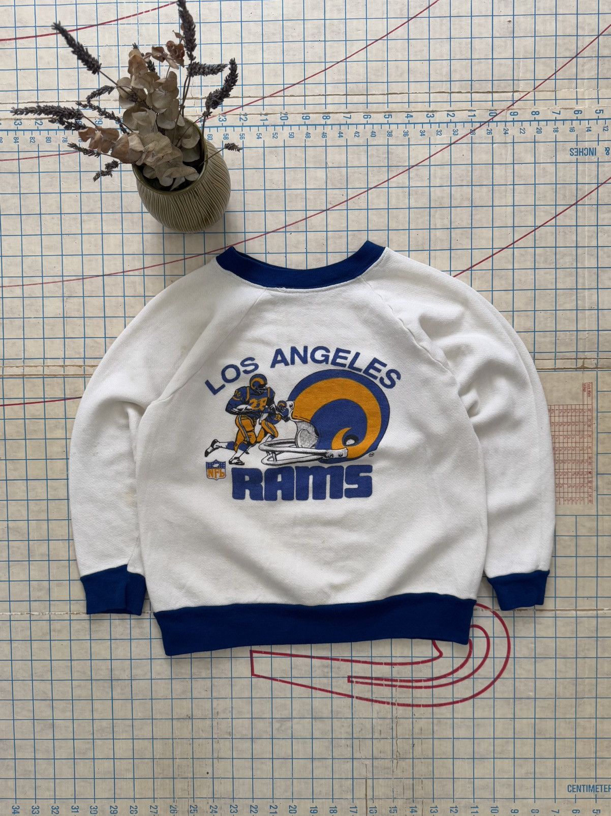 NFL × Vintage Vintage LA Rams Raglan Sleeve Crewneck Boys Kids Size Large Size US XXS / EU 40 - 2 Thumbnail