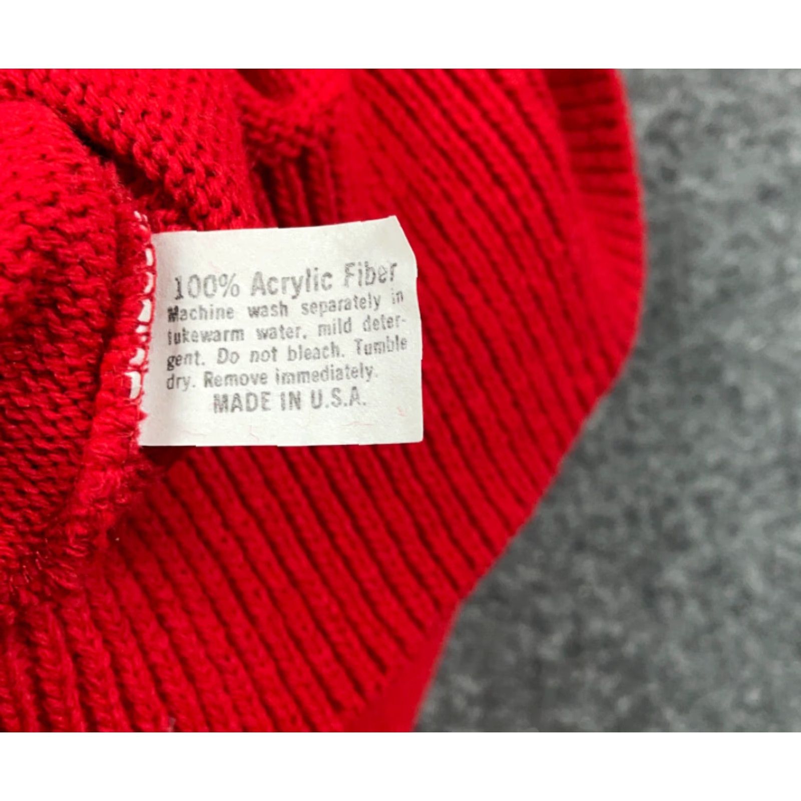 Vintage VTG 90s Lion Red Blank Pullover Sweater Adult XL USA Made Preppy Classic Dad Mens Knit Pullover Crew Neck Long Sleeve Red Vintage Style Size US XL / EU 56 / 4 - 5 Thumbnail