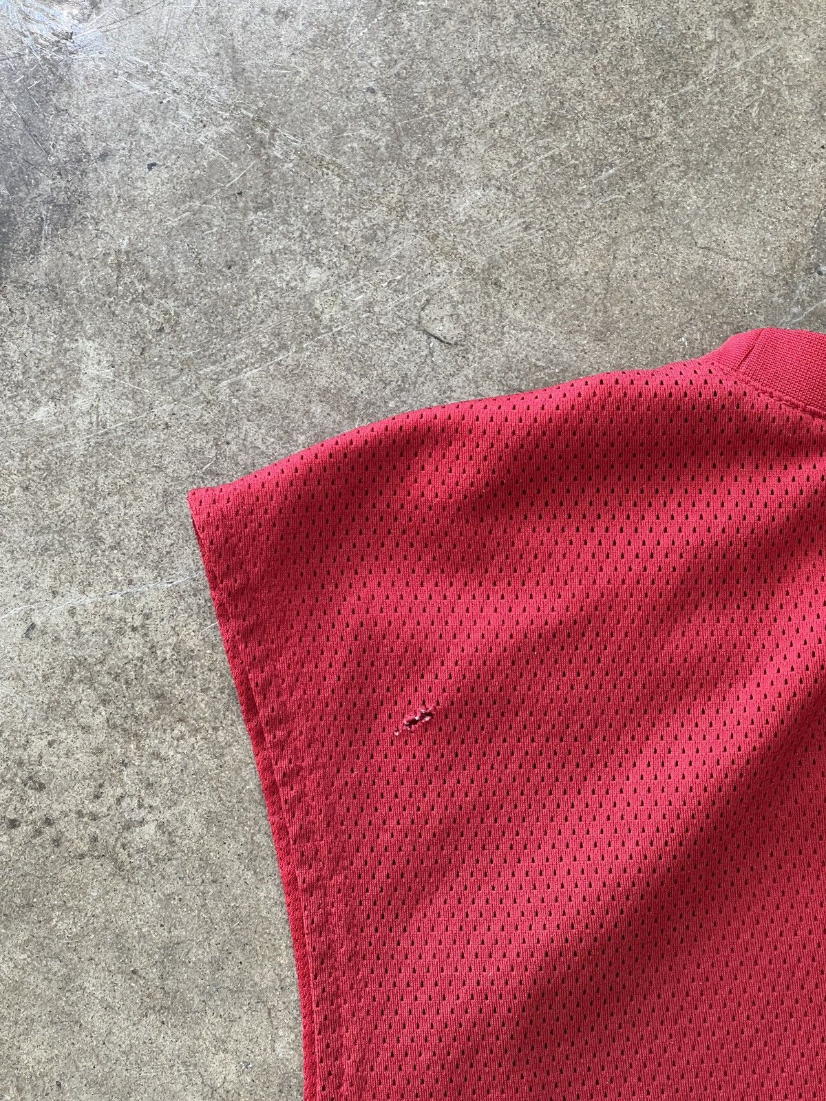 Nike × Vintage Vintage Early 2000 Nike Mesh Muscle Tank Top Large Size US L / EU 52-54 / 3 - 5 Thumbnail