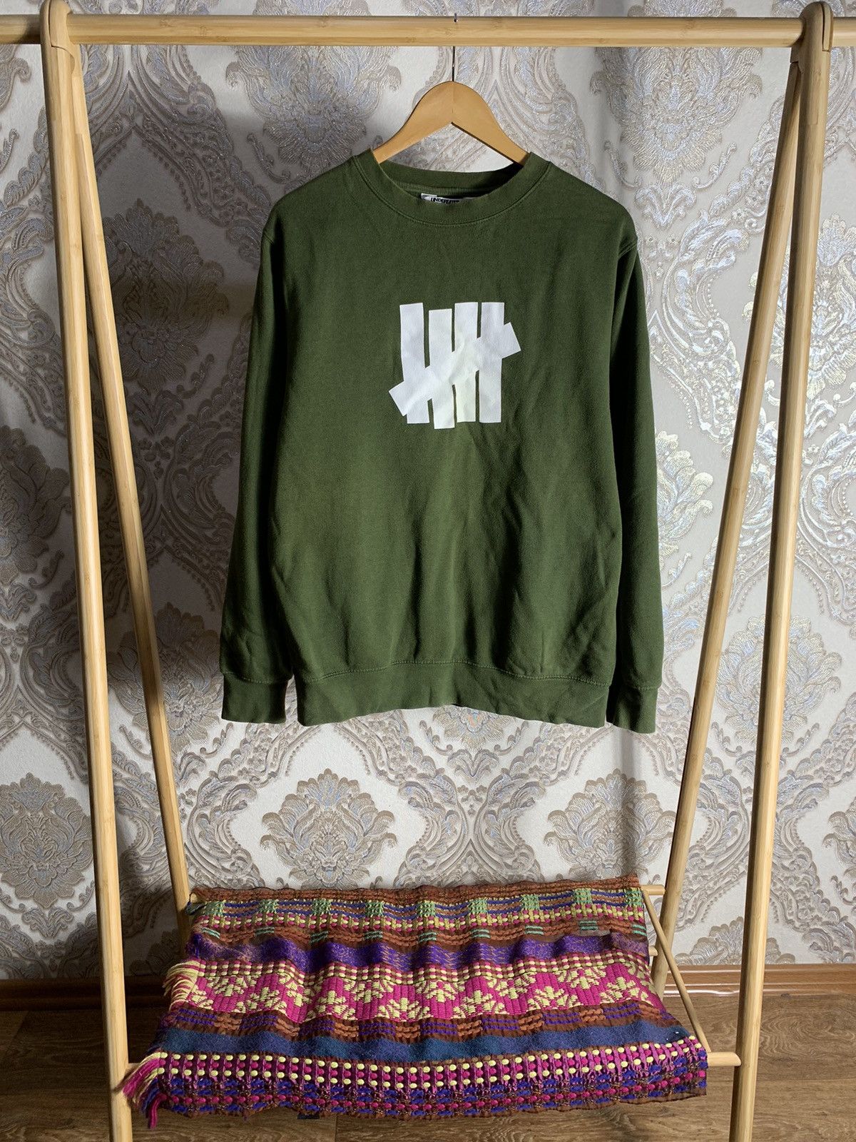 VINTAGE UNDEFEATED SWEATSHIRT BIG LOGO JAPAN STYKE Y2K RARE