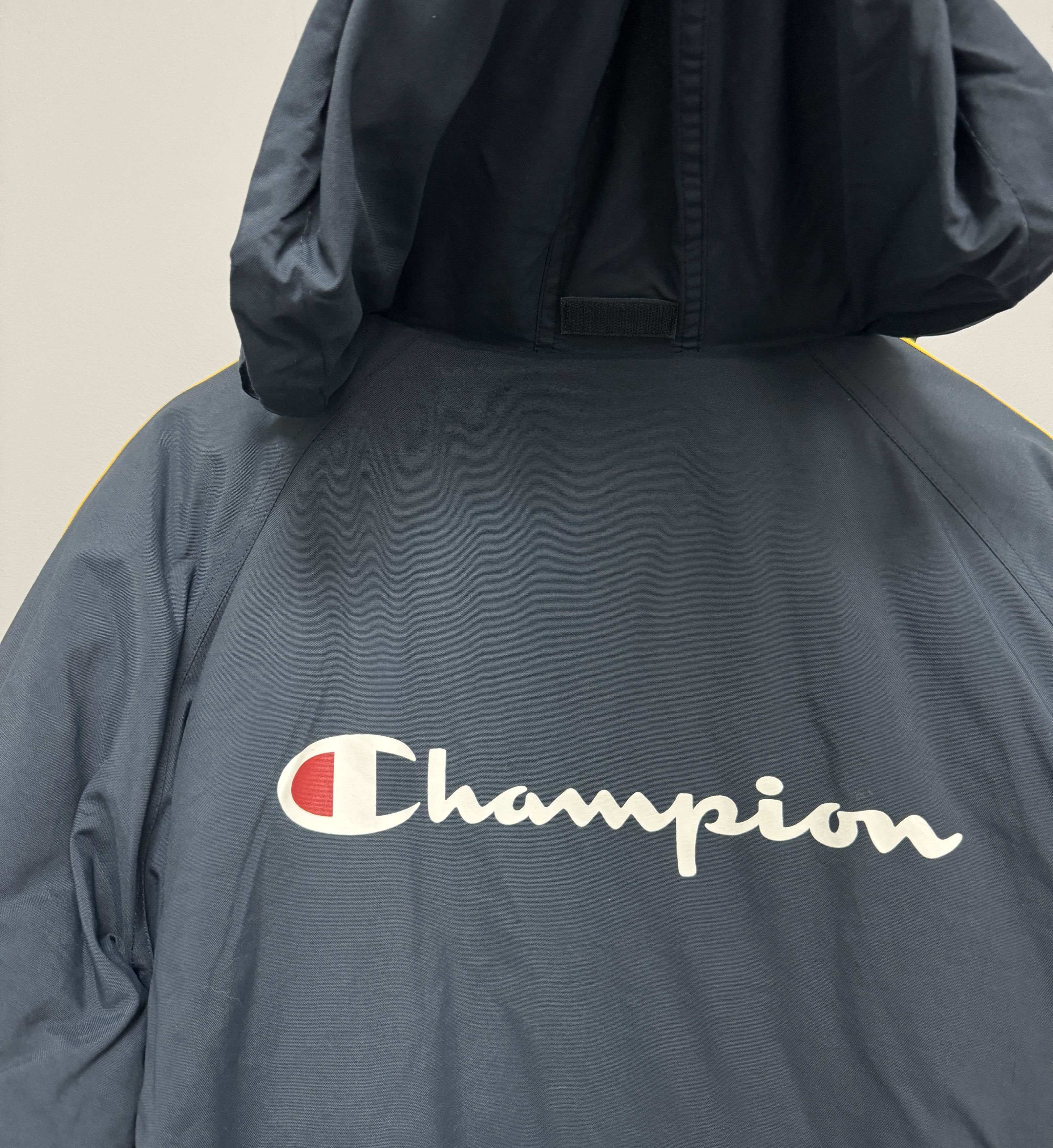 Champion 1999 2000 Parma Champion Padded Bench Coat Parka Logo Size S Size US S / EU 44-46 / 1 - 10 Thumbnail