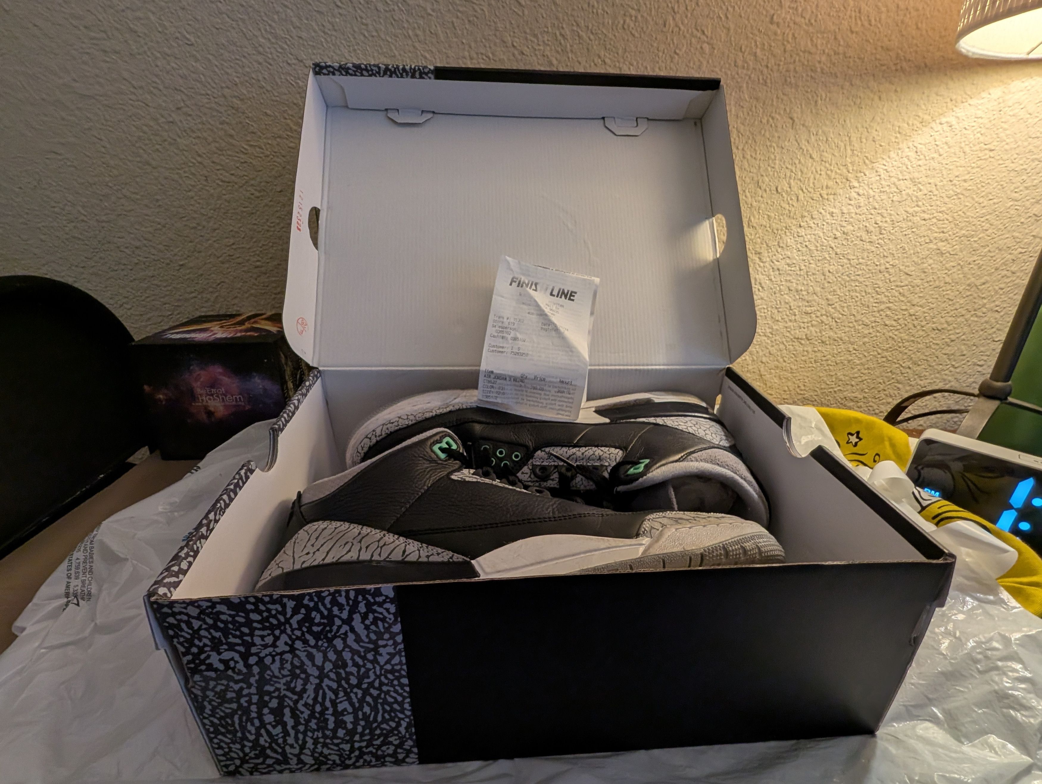 Jordan Brand Jordan 3 Retro "Green Glow" Size US 12 / EU 45 - 2 Thumbnail
