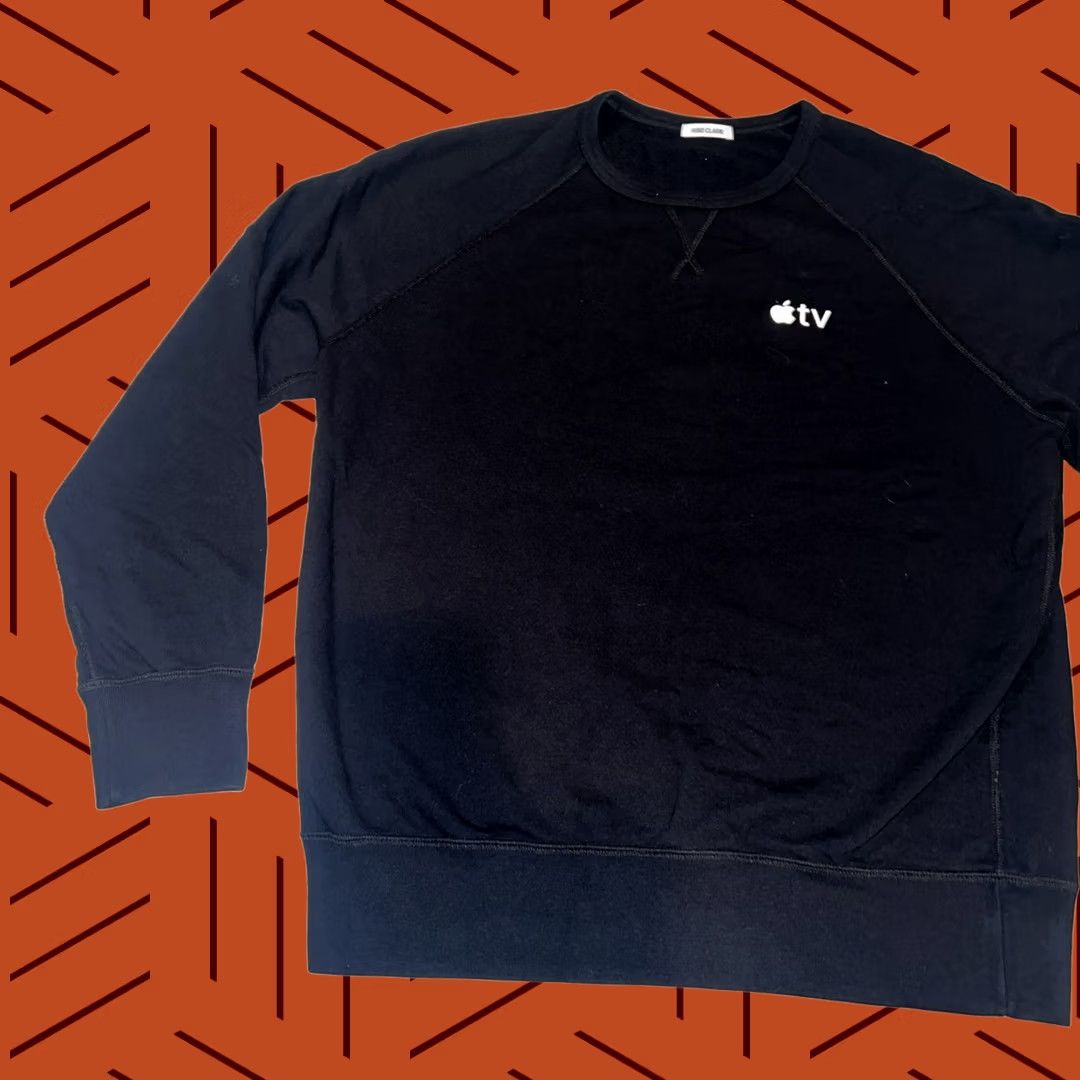Apple VINTAGE Hiro Clark Sweatshirt Apple TV Logo Pullover Adult Large Black Crew Neck Hooded Pocket Logo All Seasons Womens/Mens Size US L / EU 52-54 / 3 - 1 Thumbnail