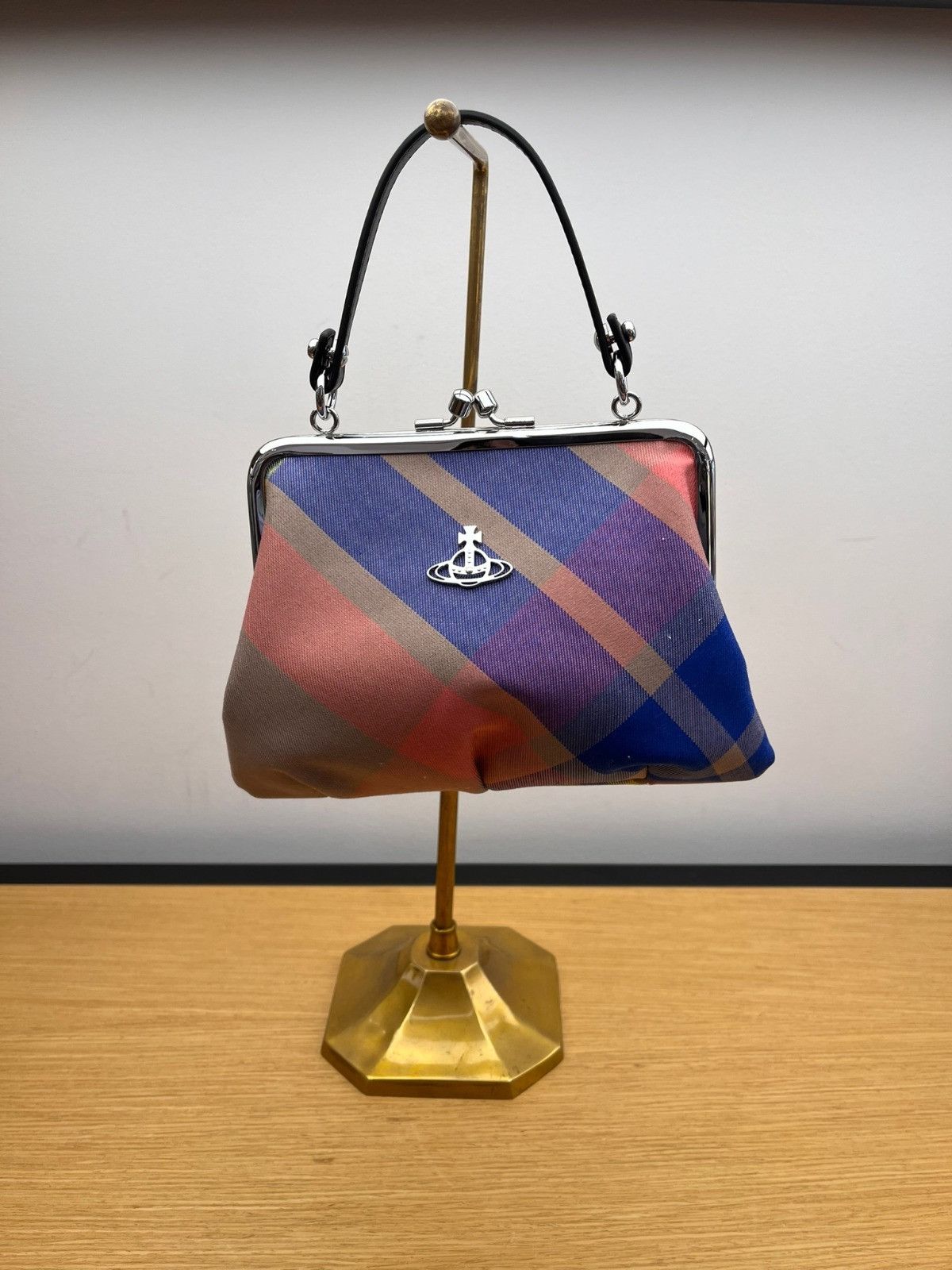 小物 Vivienne Westwood Vivienne Westwood o1f1d3z0625 Size: OS / Granny Bag in Nude | Grailed