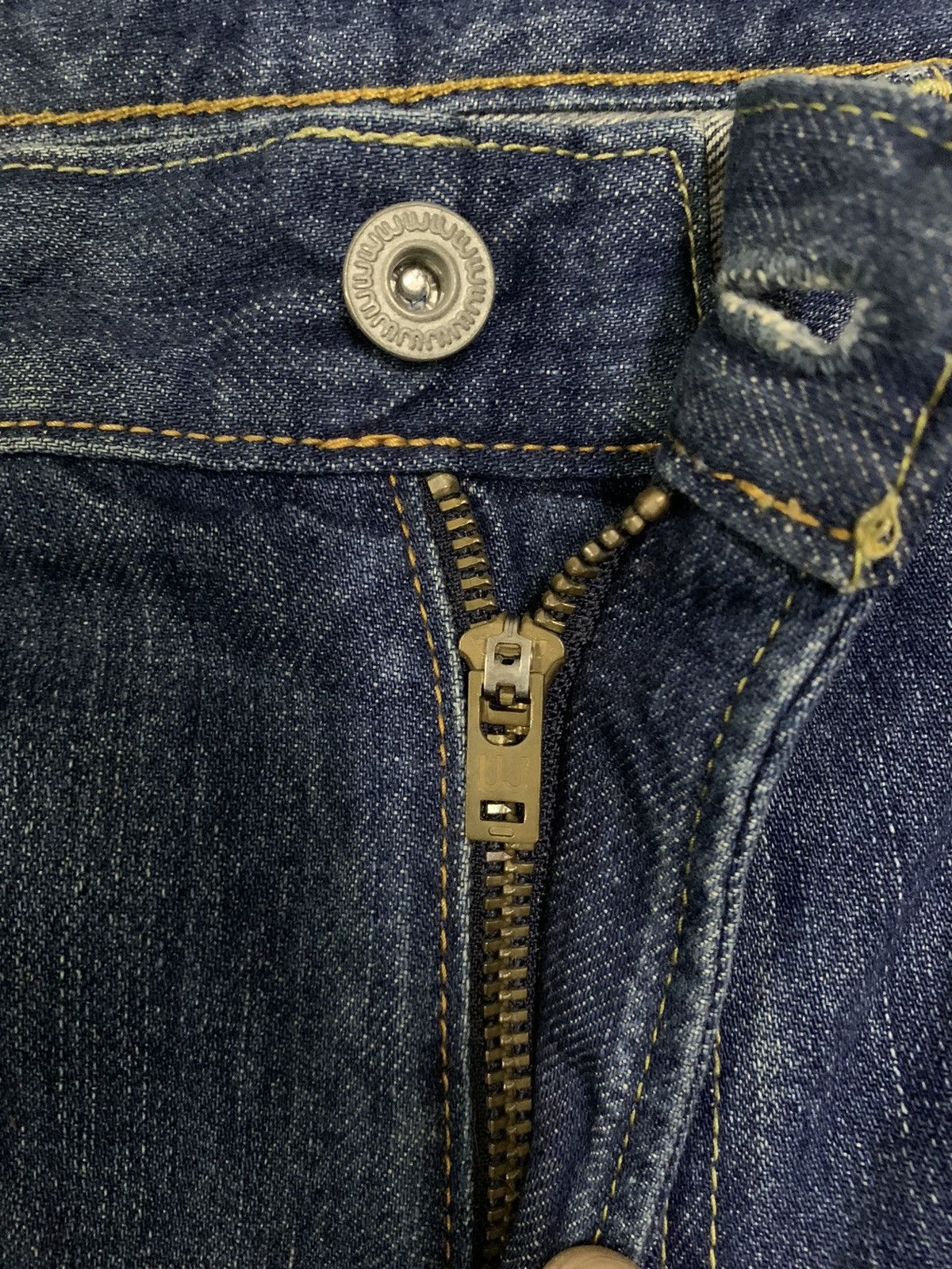 Jun Takahashi Vintage Uniqlo UJ S002 Blue Washed Distressed Grunge Jeans Size US 30 / EU 46 - 4 Thumbnail