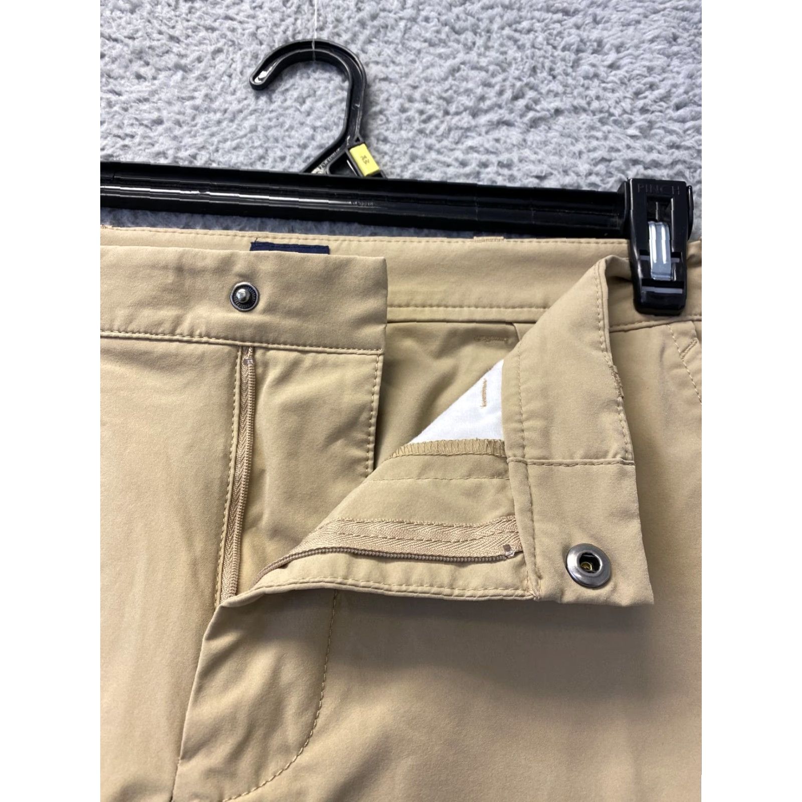 J.Crew J.CREW Shorts Mens 29 Beige Flat Front Chino Polyester 11" Inseam Light / 99-48 Regular Chino Preppy Stretch Casual Casual Wear Men Size US 29 - 6 Thumbnail