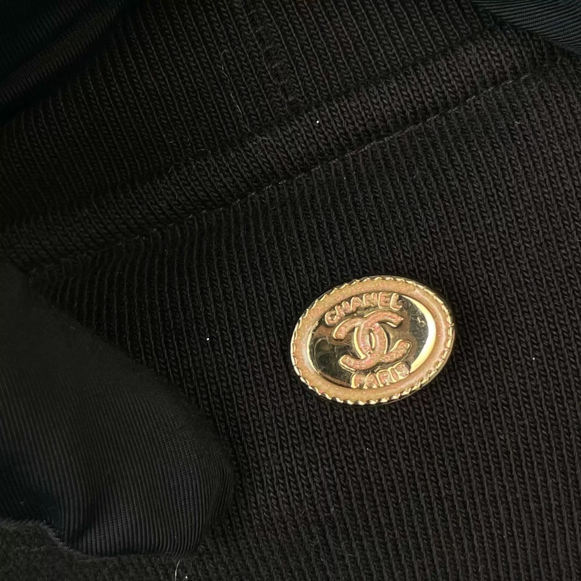 Chanel Chanel CC Color Embroidered Wool Knit Sweater Black 36 Size XS / US 0-2 / IT 36-38 - 3 Thumbnail