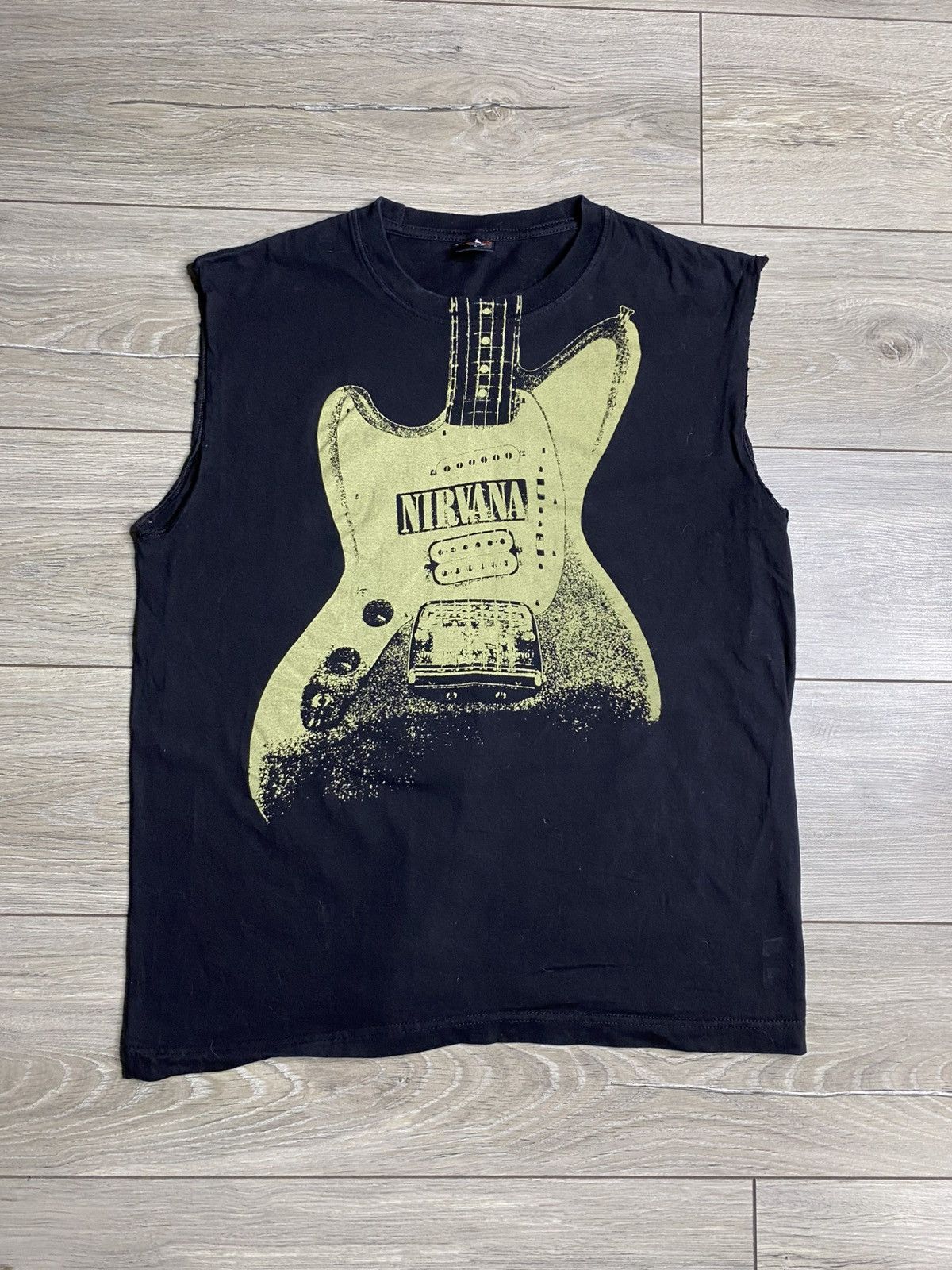Nirvana × Vintage Nirvana guitar vintage t shirt Size US M / EU 48-50 / 2 - 1 Thumbnail