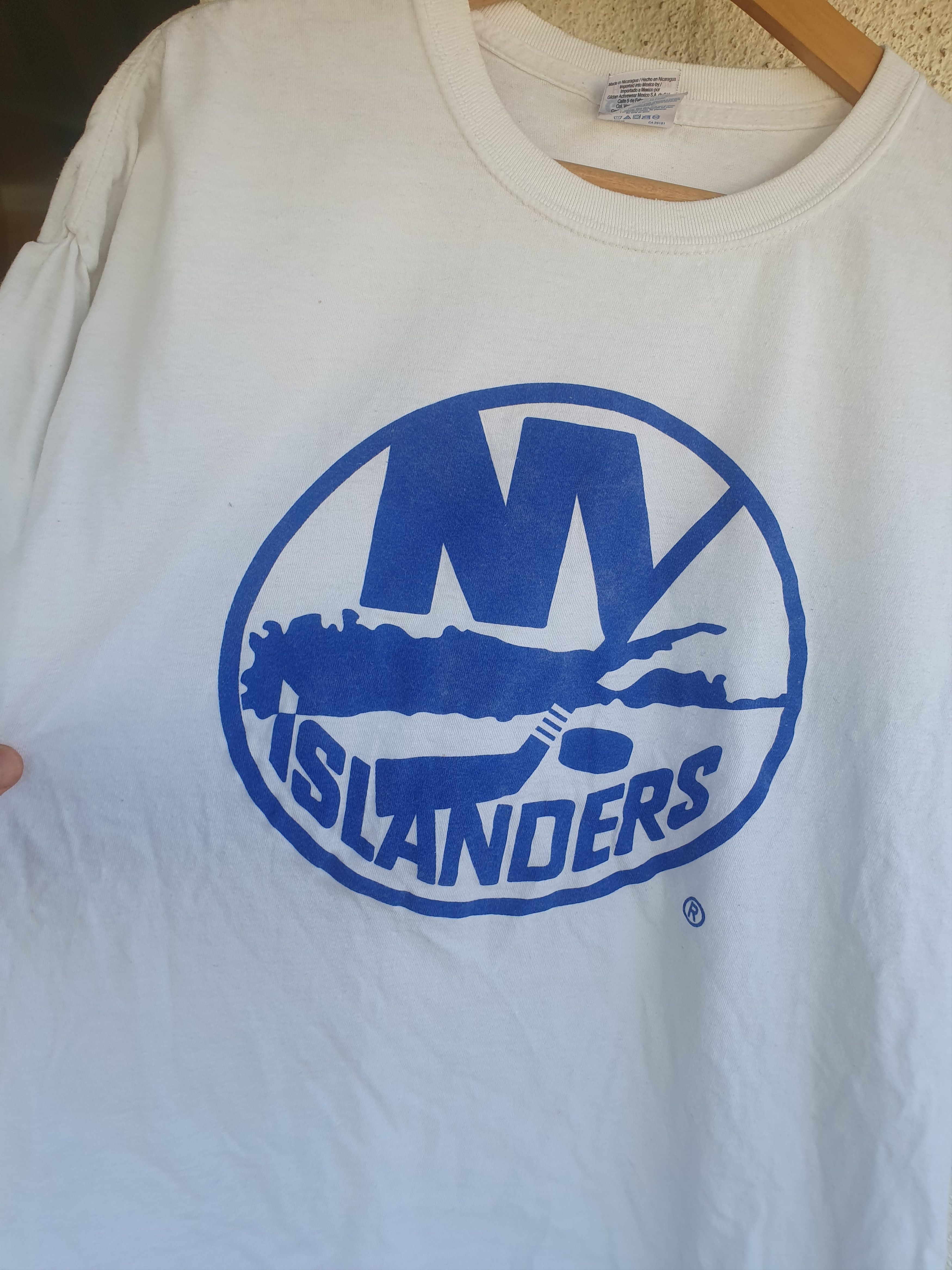 Gildan × Vintage New York Islanders Vintage Hockey t-shirt sz XL Size US XL / EU 56 / 4 - 5 Thumbnail