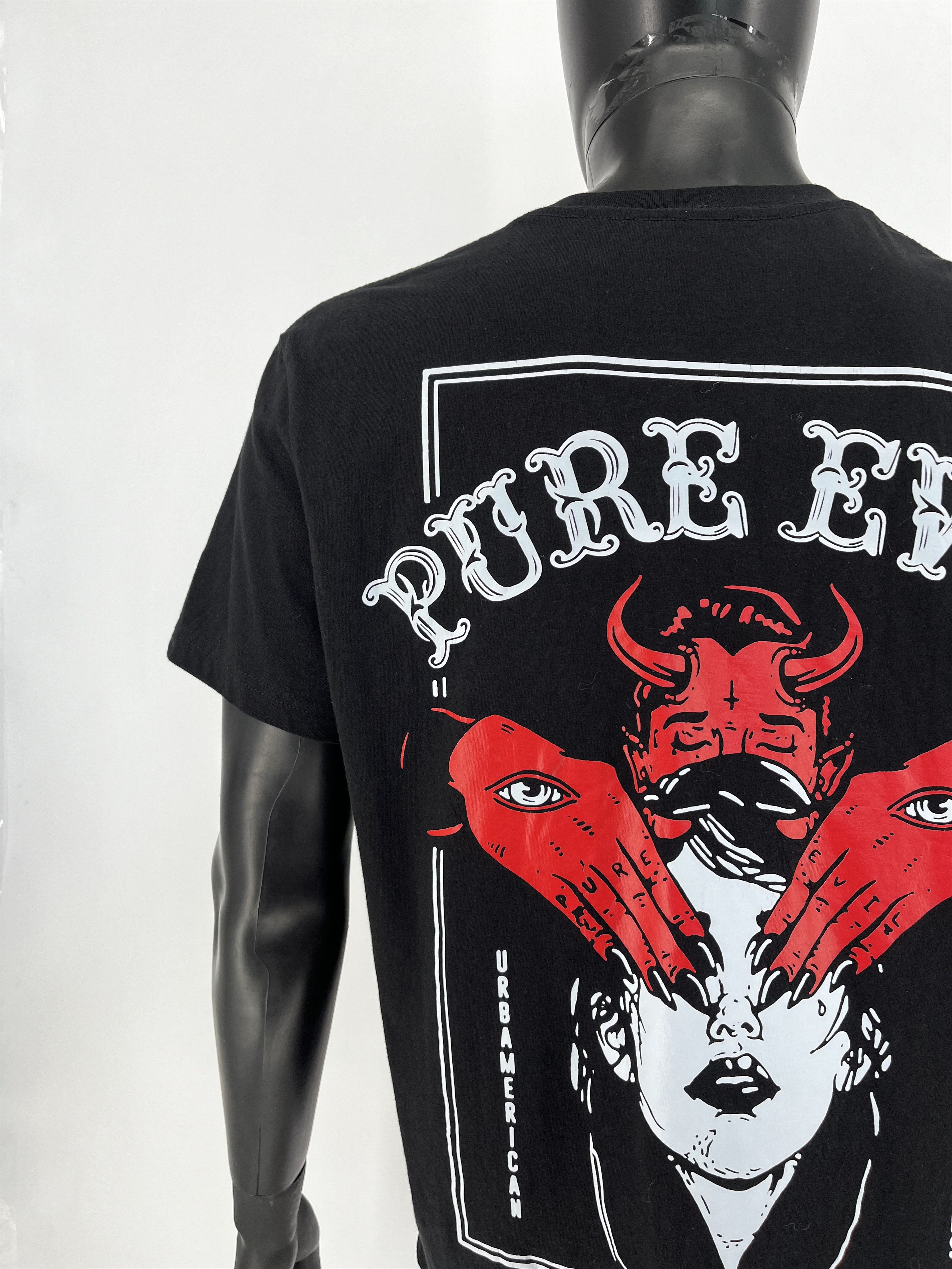 Other Vintage Y2K Urbamerican Pure Evil Black T-Shirt Size US L / EU 52-54 / 3 - 3 Thumbnail