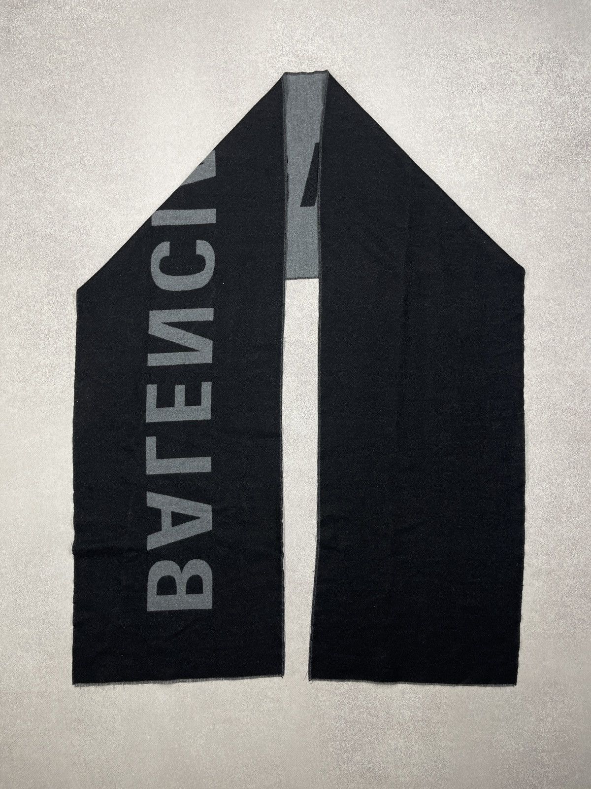 Other Balenciaga Black Label Big Logo Wool Scarf Black Doube Sided Size ONE SIZE - 2 Thumbnail