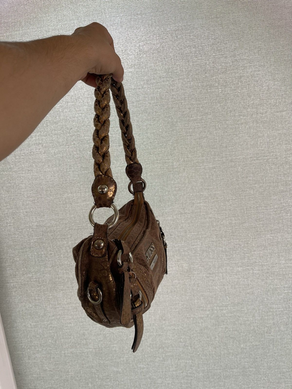 Guess × Japanese Brand × Vintage Rare🔥🔥Vintage monogram GUESS hobo bag Size ONE SIZE - 3 Thumbnail