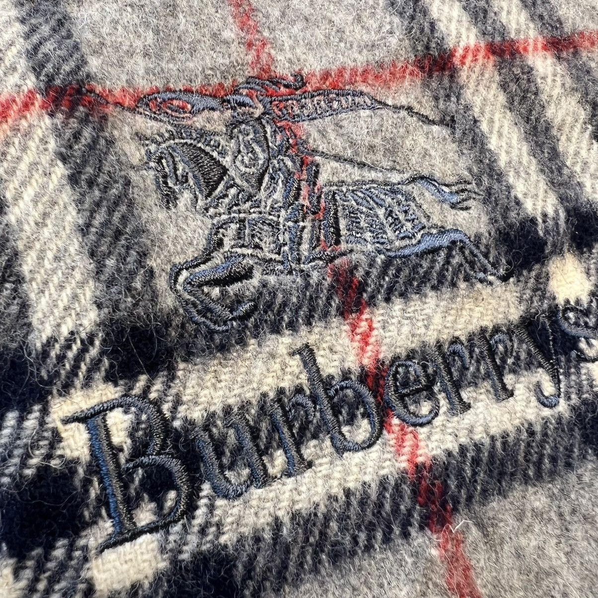 Burberry Burberry's Scarf Size ONE SIZE - 4 Thumbnail