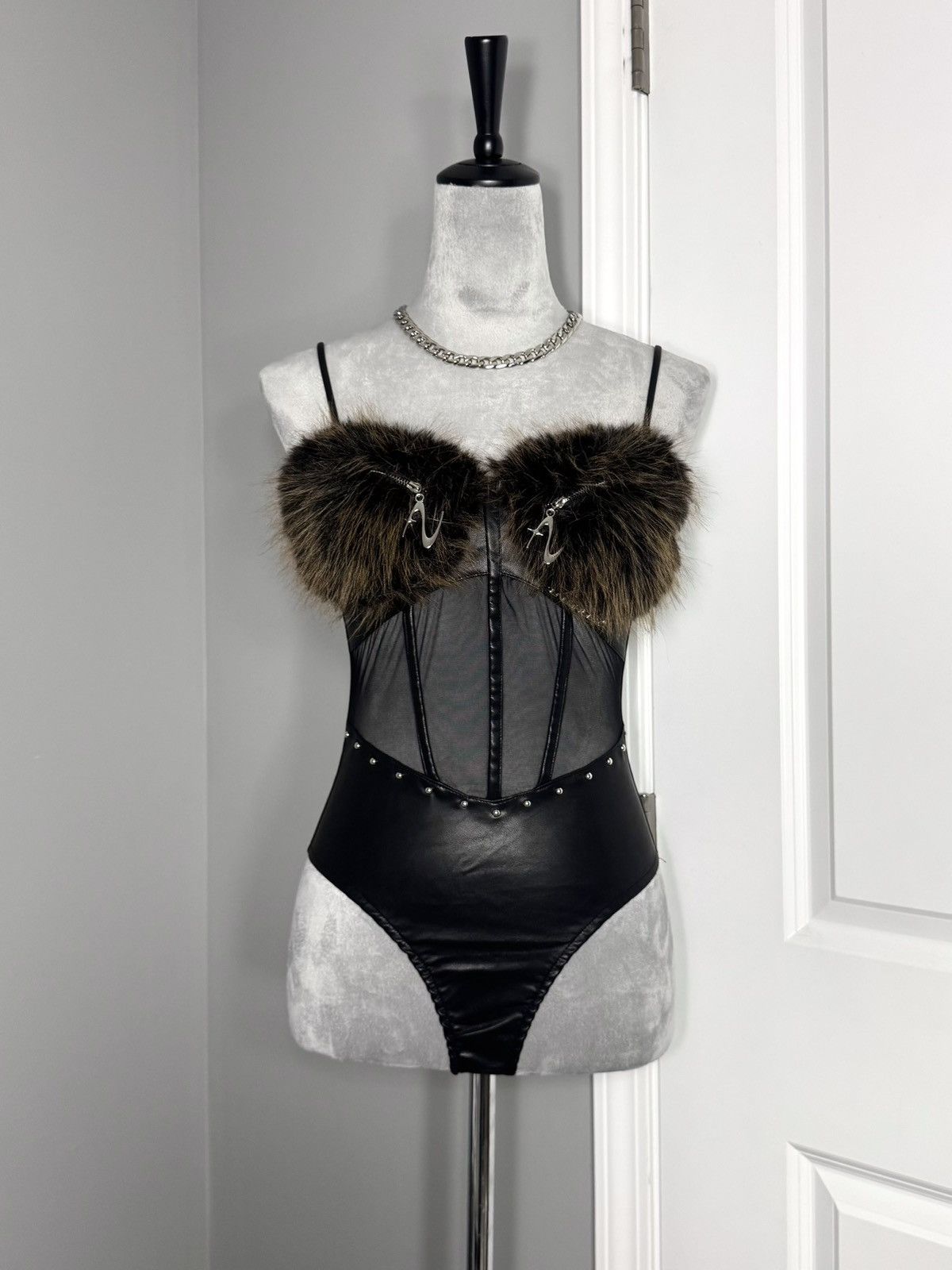 Other Futuristic Faux Fur Leather Corset Bodysuit Silver Hardware Size XS / US 0-2 / IT 36-38 - 5 Thumbnail