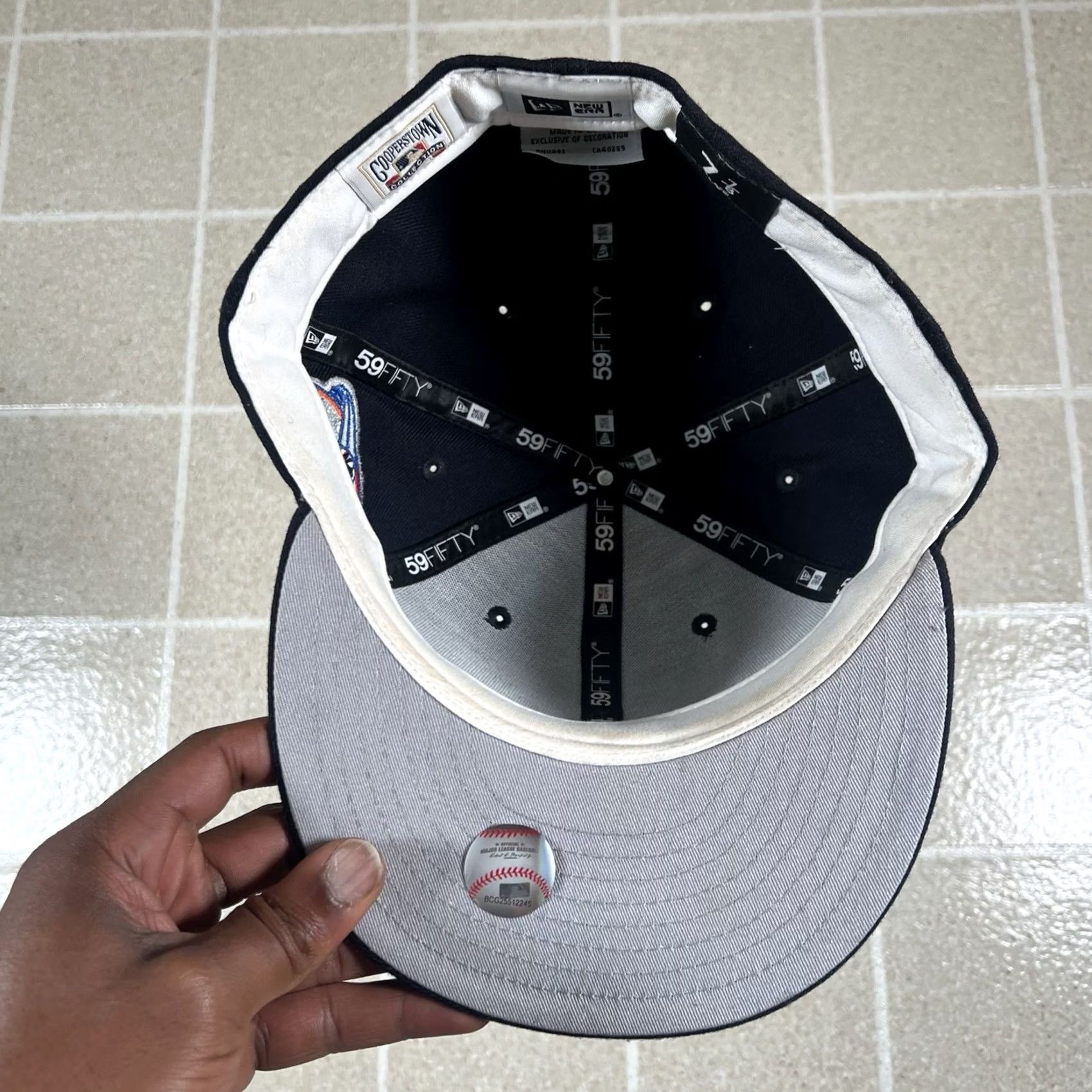 New Era New Era New York Yankees 59FIFTY Patch Hat Cap 7 7/8 Subway Series Blue Hat Mens Cap Size ONE SIZE - 5 Thumbnail