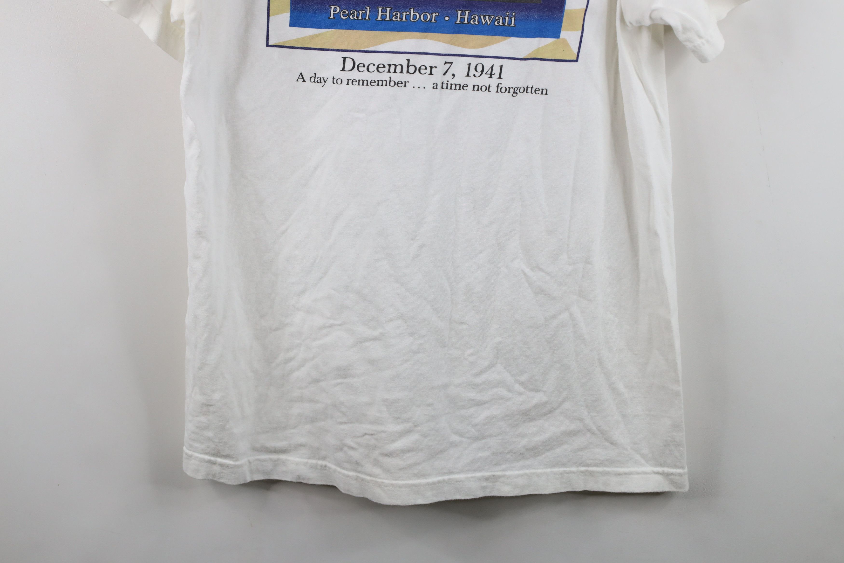 Vintage Vintage 90s Y2K Memorial Pearl Harbor Hawaii T-Shirt USA Size US L / EU 52-54 / 3 - 13 Thumbnail