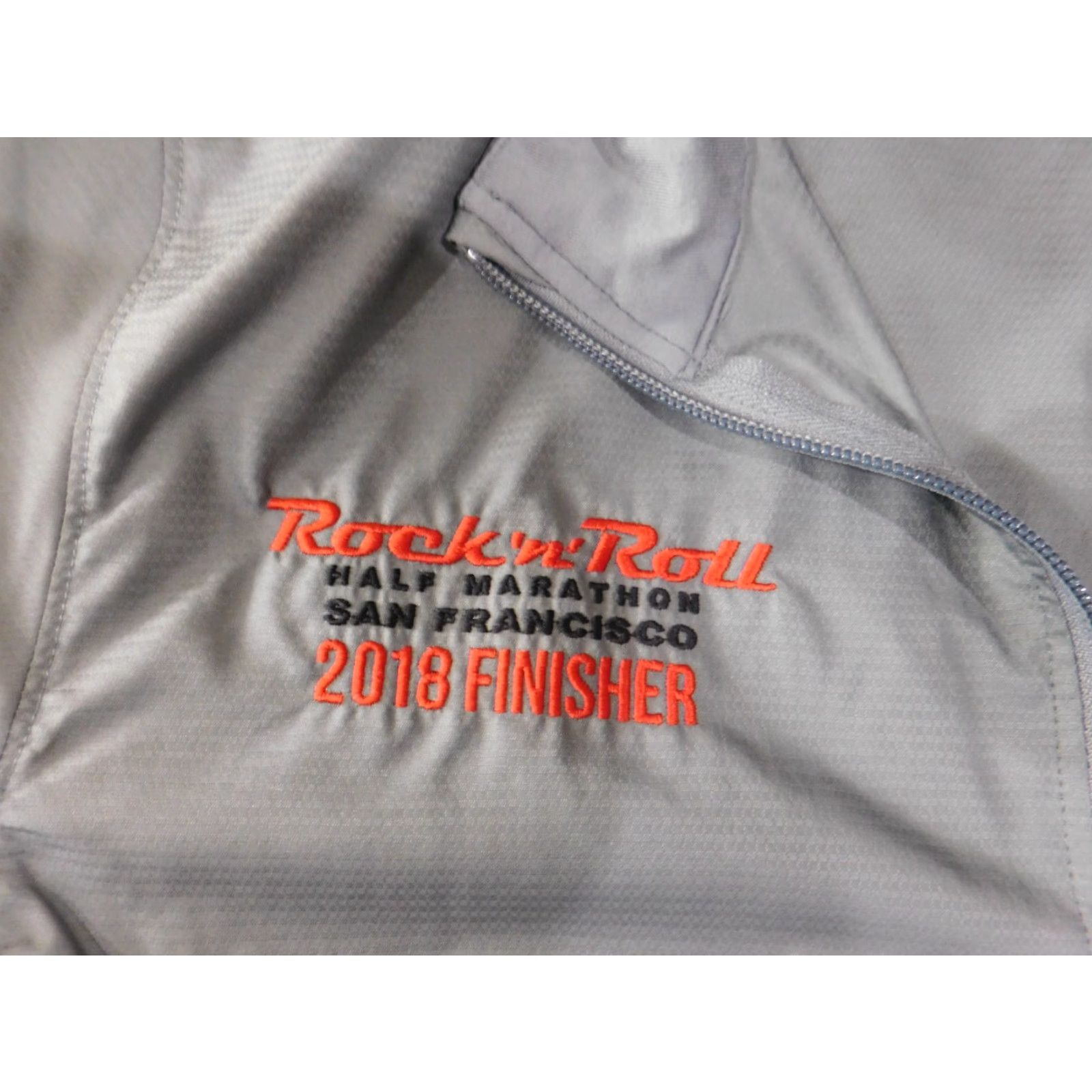 Brooks Brooks Women Jacket Windbreaker Rock L Gray Zip Mid-Length Size L / US 10 / IT 46 - 4 Thumbnail