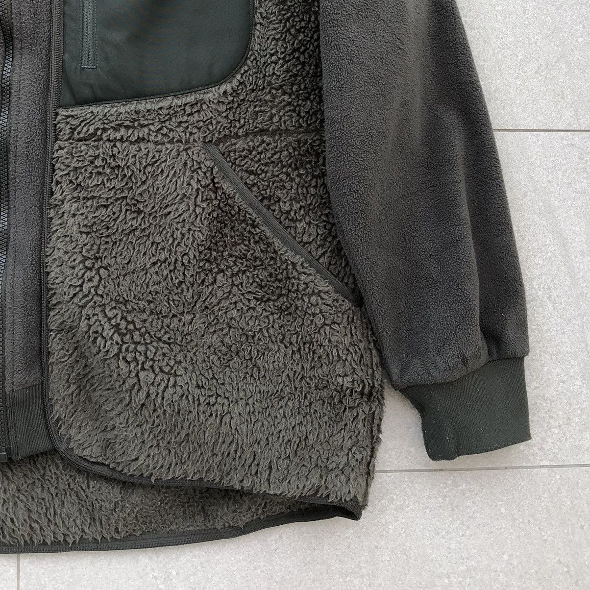 Uniqlo × White Mountaineering UNIQLO x White Mountaineering Fleece Long-Sleeve Jacket Size US XL / EU 56 / 4 - 8 Thumbnail