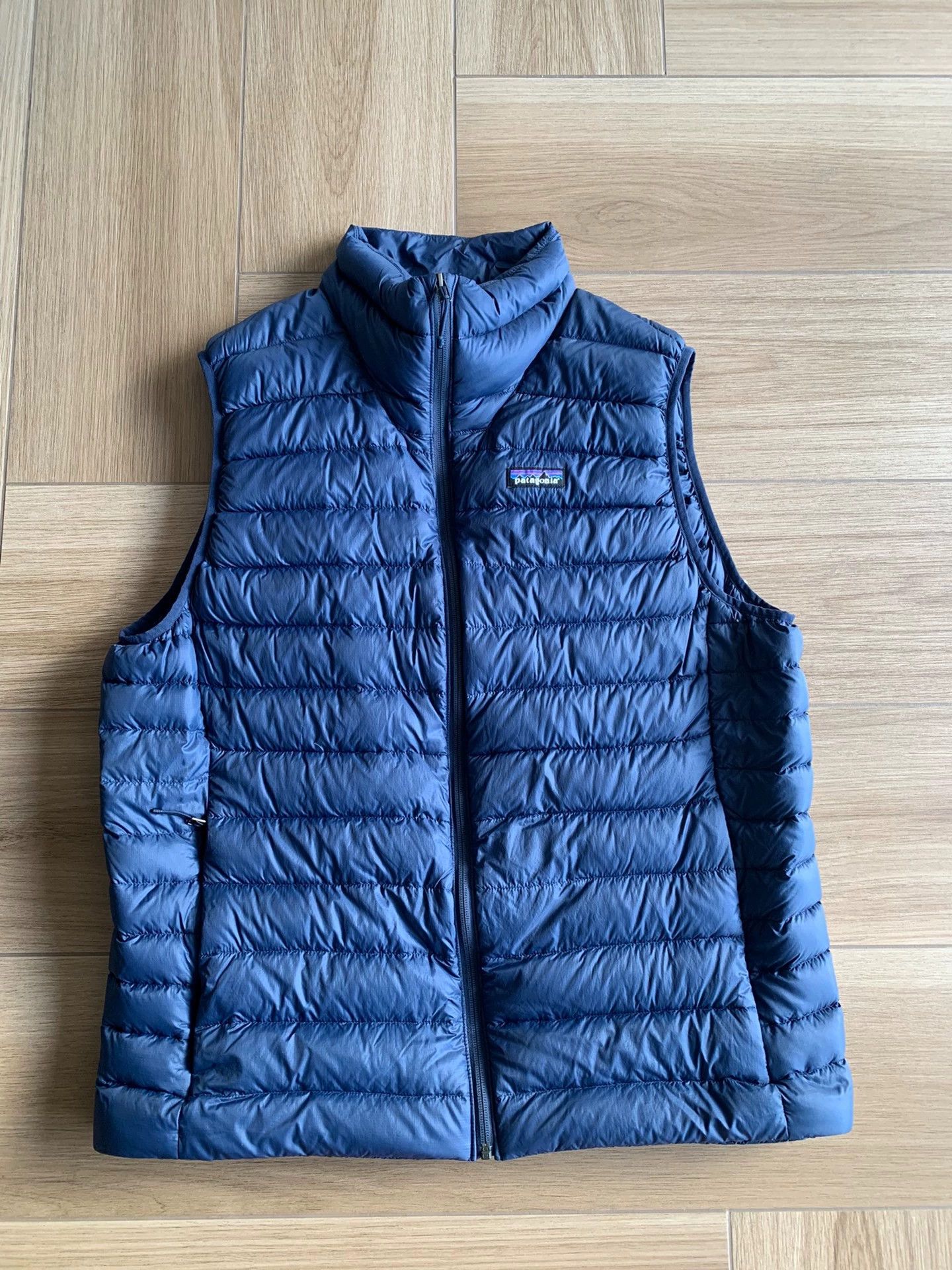 Patagonia Patagonia Men's Down Vest XL Near New 84623 Size US XL / EU 56 / 4 - 1 Thumbnail