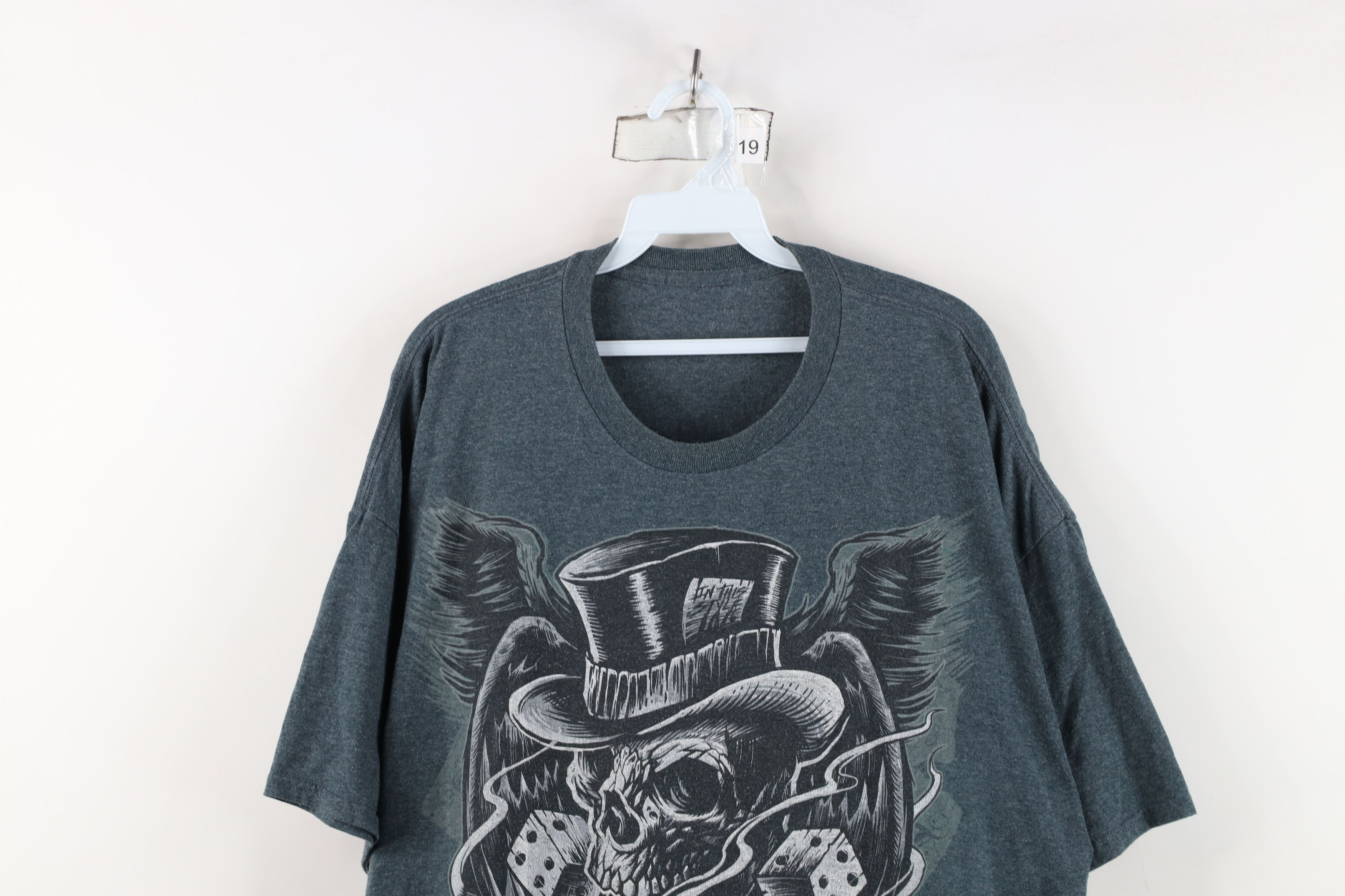 Vintage Vintage Y2K Streetwear Skull Dice MMA Fighting T-Shirt Gray Size US XXL / EU 58 / 5 - 2 Thumbnail