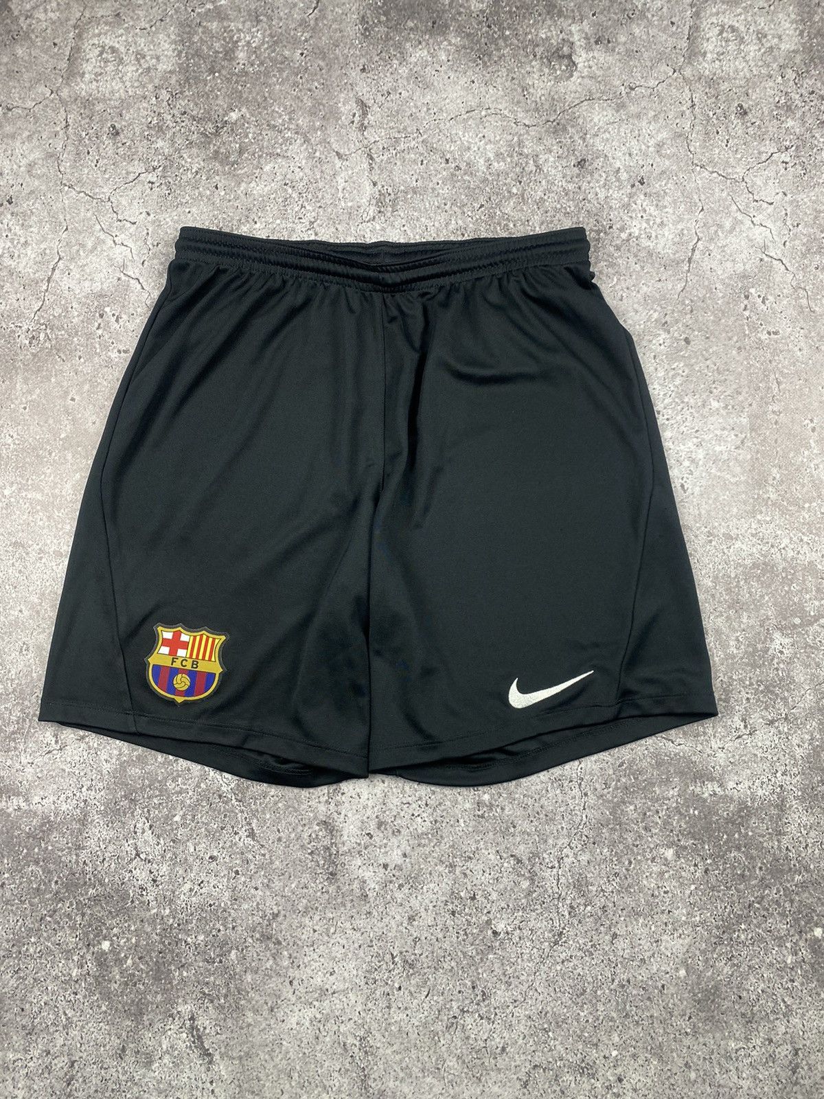 Nike × Vintage Vintage Nike FC Barcelona Black Football Soccer Shorts Size US 32 / EU 48 - 1 Thumbnail