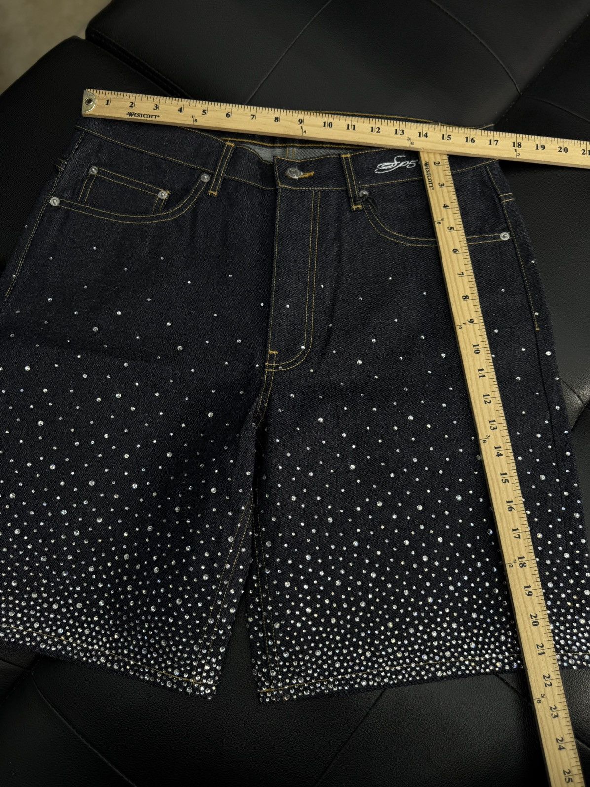 Sp5der Sp5der Rhinestone Crystal Jean Shorts Size (32) NEW Size US 32 / EU 48 - 6 Thumbnail