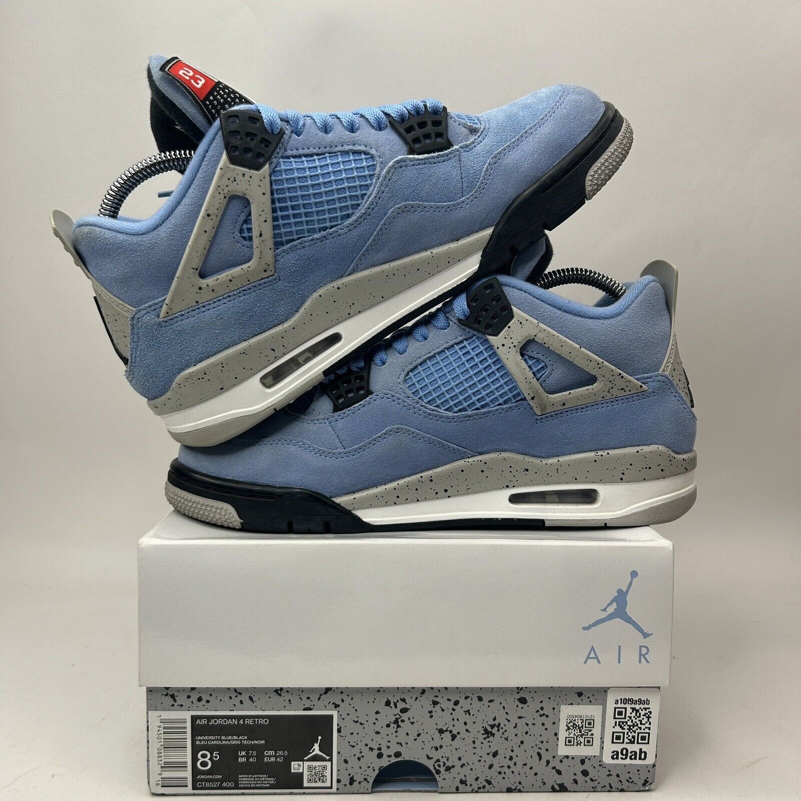 Nike Nike Shoes Air Jordan 4 Retro “University Blue/UNC” 2023 Size US 8.5 / EU 41-42 - 4 Thumbnail