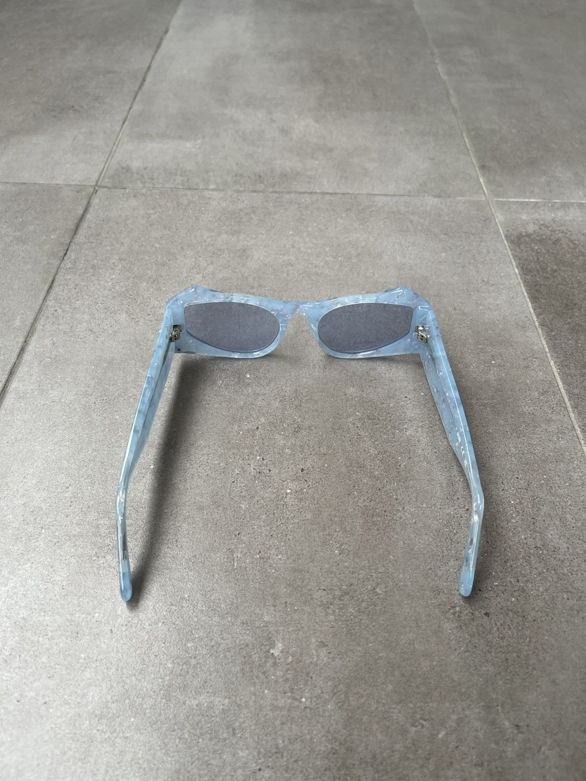 GCDS !DS! SS23 GCDS Cat Eye Marble Blue Sunglasses Size ONE SIZE - 9 Thumbnail