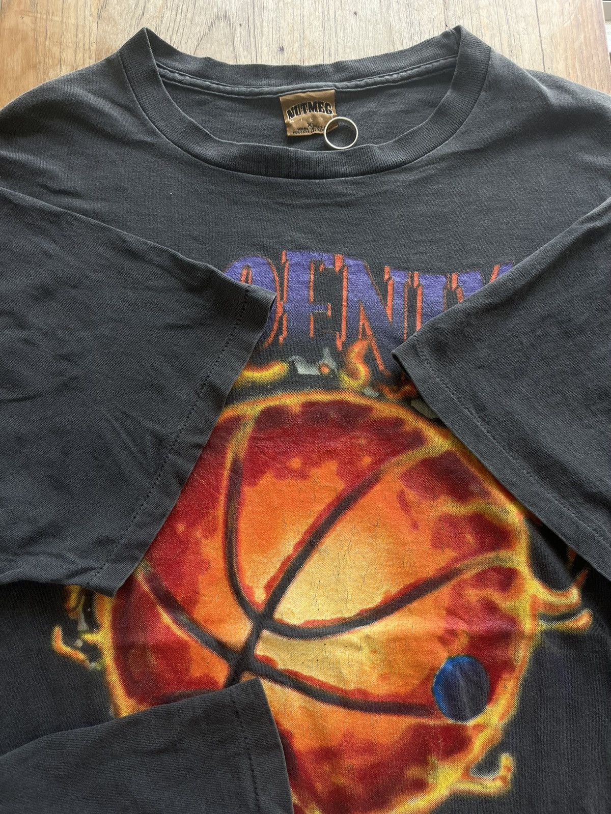 NBA × Nutmeg × Vintage Vintage PHOENIX SUNS 1993 NBA by Nutmeg tshirt Size US XL / EU 56 / 4 - 9 Thumbnail