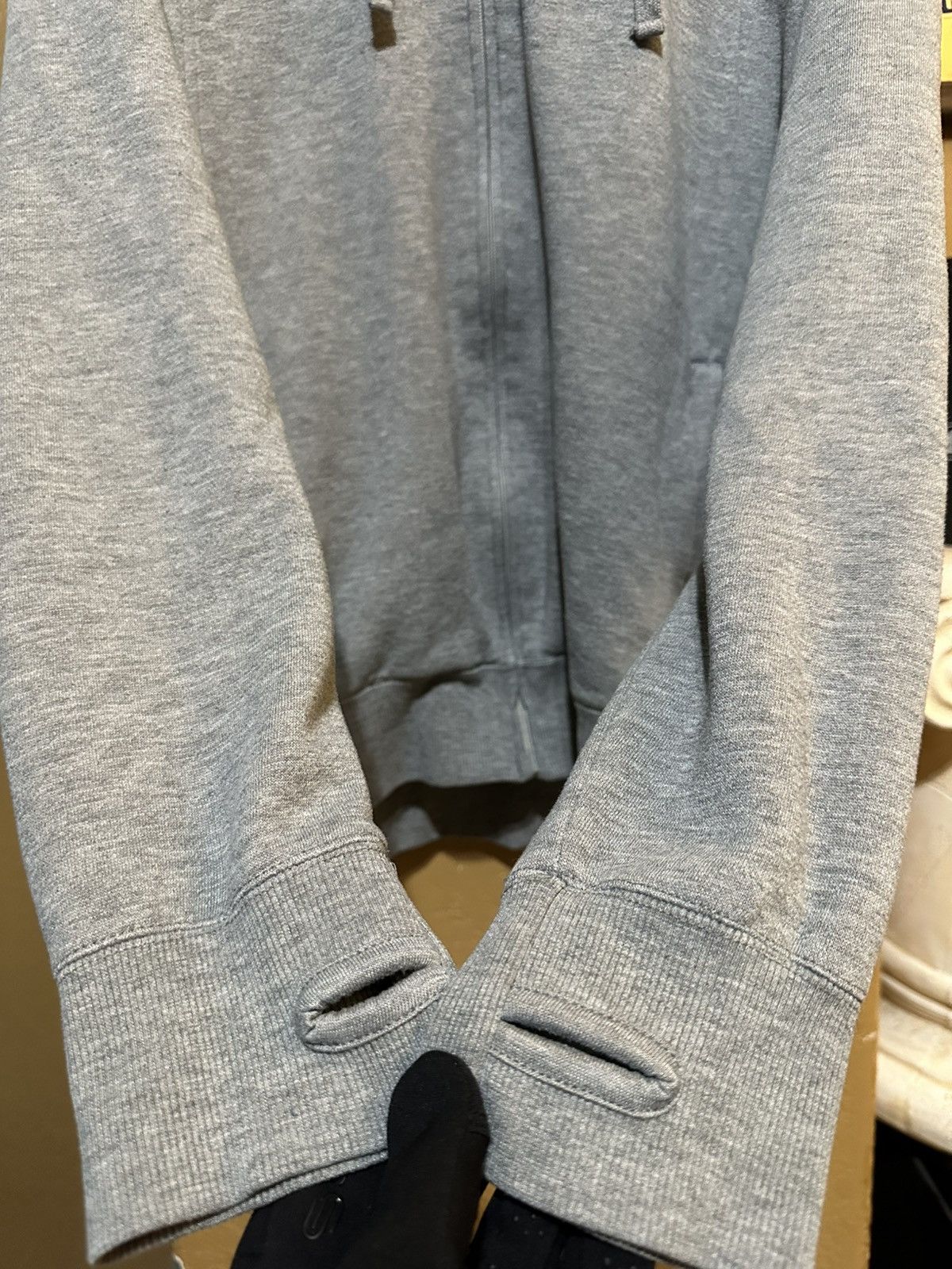 Oakley 📌 Y2K Oakley thumbholes zip up hoodie gorpcore Size US XL / EU 56 / 4 - 2 Thumbnail