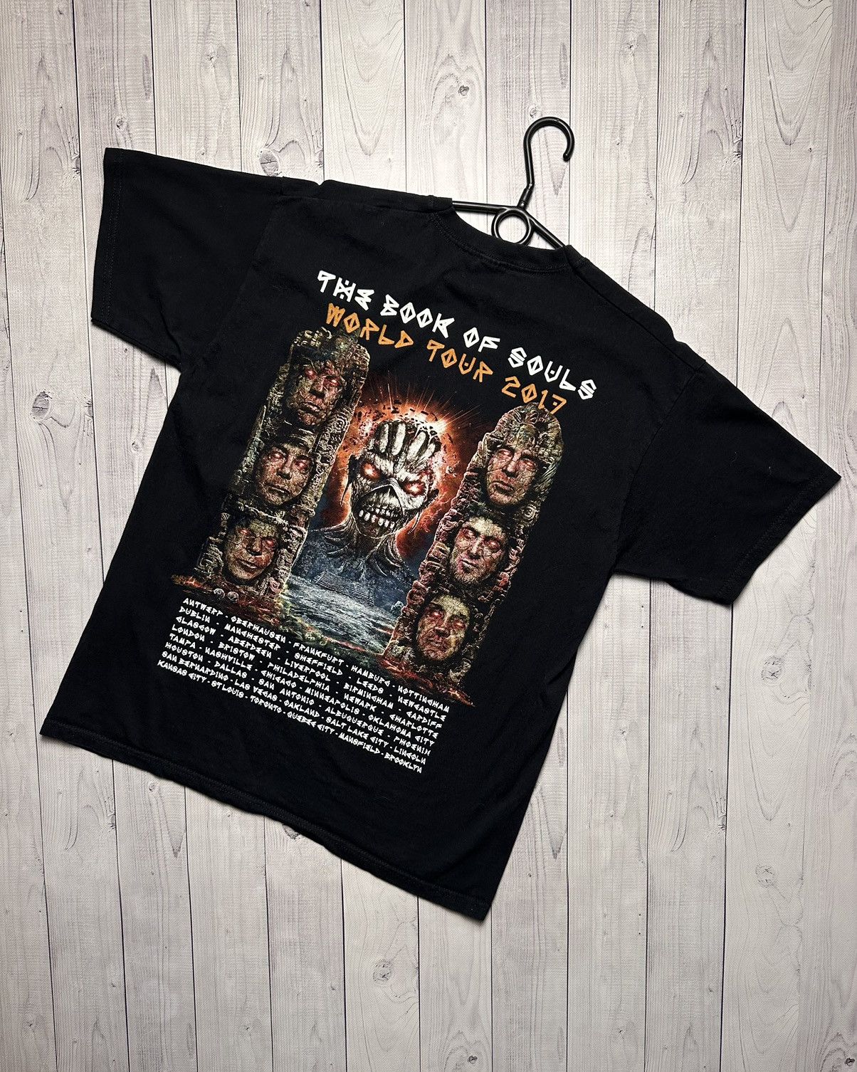 Band Tees × Iron Maiden × Vintage Vintage Iron Maiden rock tour tee 2017 size L Size US L / EU 52-54 / 3 - 2 Thumbnail