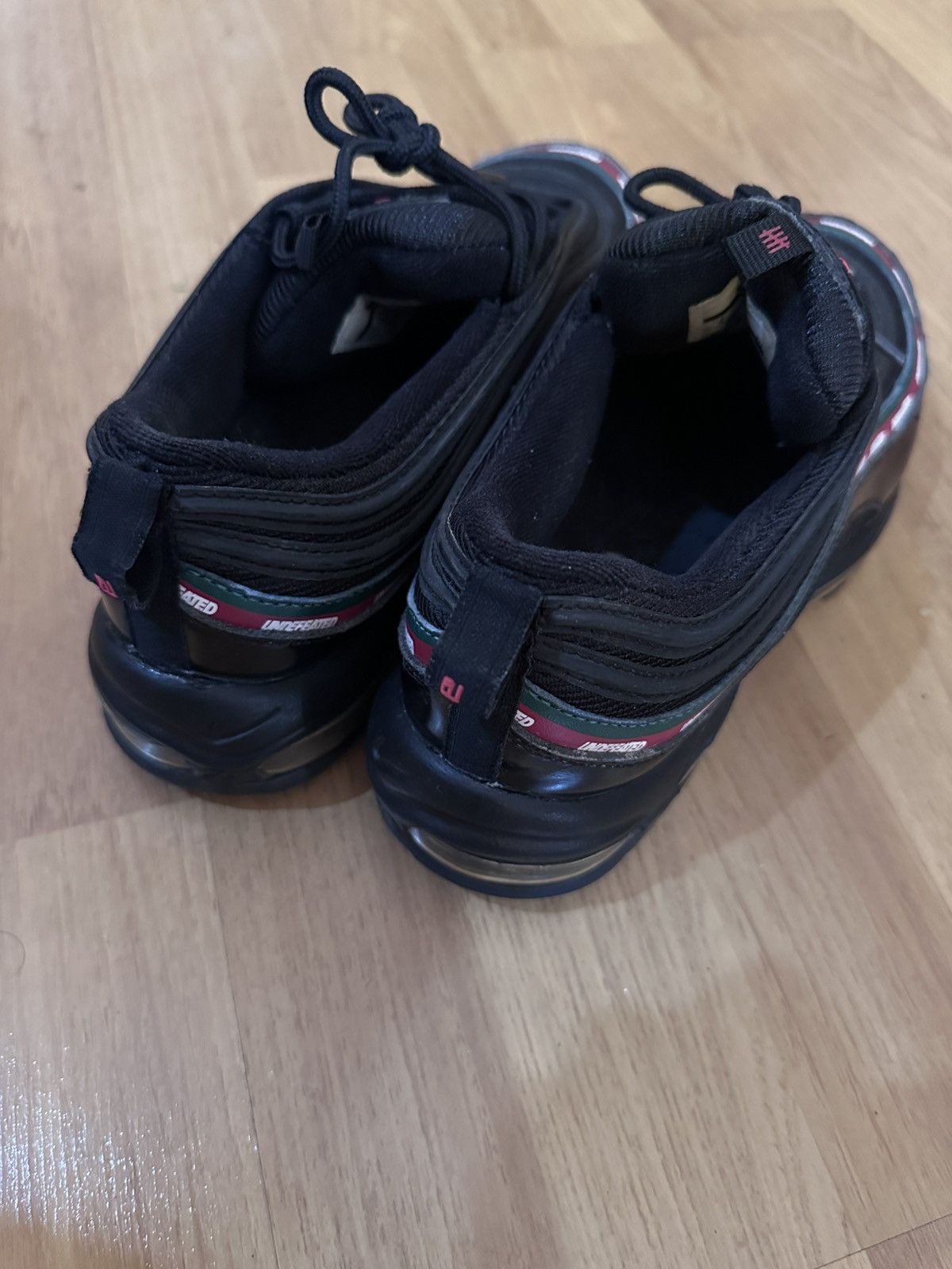 Nike × Undefeated Nike Air Max 97 x Undefeated OG Black Red Green Size US 9 / EU 42 - 6 Thumbnail