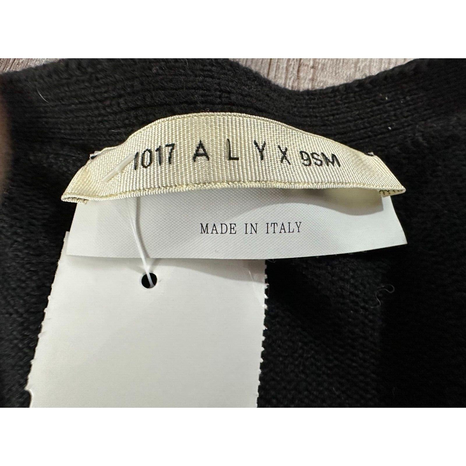 1017 ALYX 9SM 1017 ALYX 9SM Sweater Crewneck Logo Cotton COLOR Black size Size US L / EU 52-54 / 3 - 3 Thumbnail
