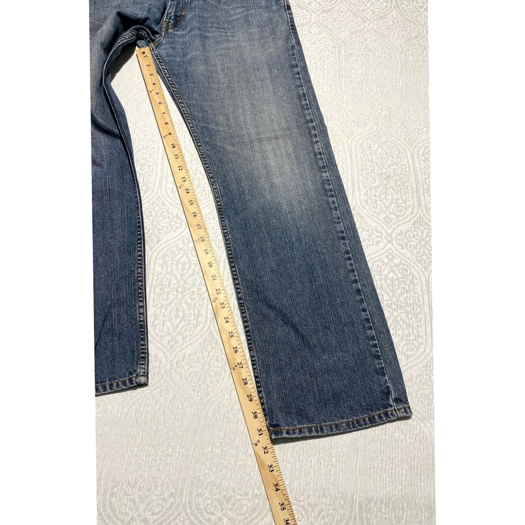 Levi's Levi’s 505 Men’s Straight Jeans 36x32 Blue Denim Regular Fit 5-Pocket Pants Size US 36 / EU 52 - 7 Thumbnail