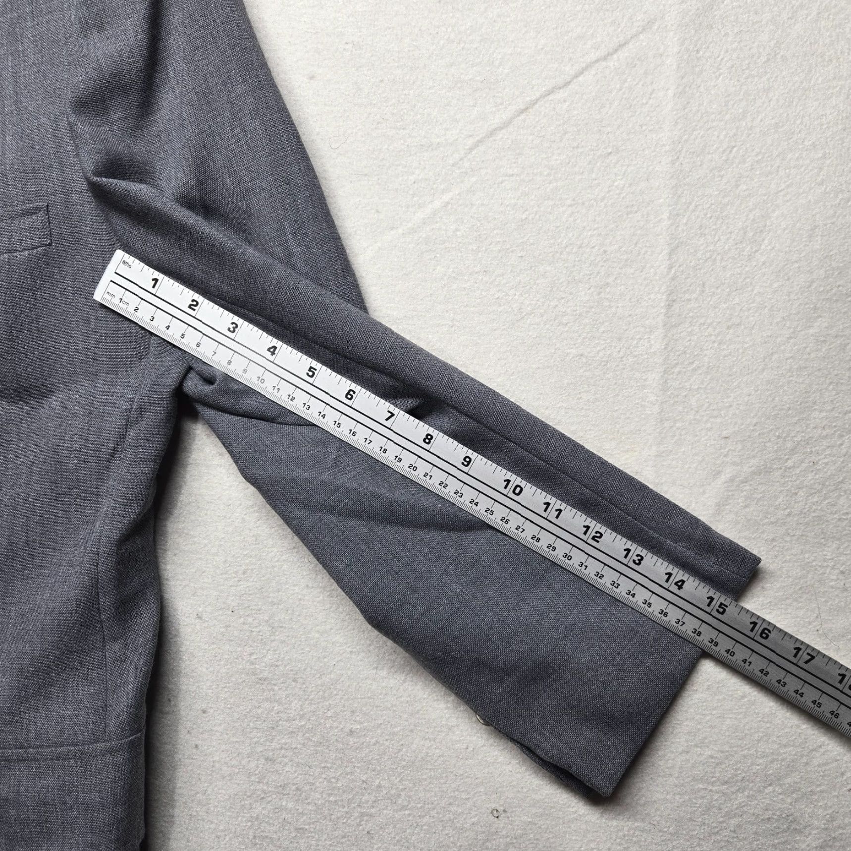 Vintage Nino Cerruti Rue Royale Two Button Suit Jacket Gray Adult Men's Size L Large Size 42R - 5 Thumbnail