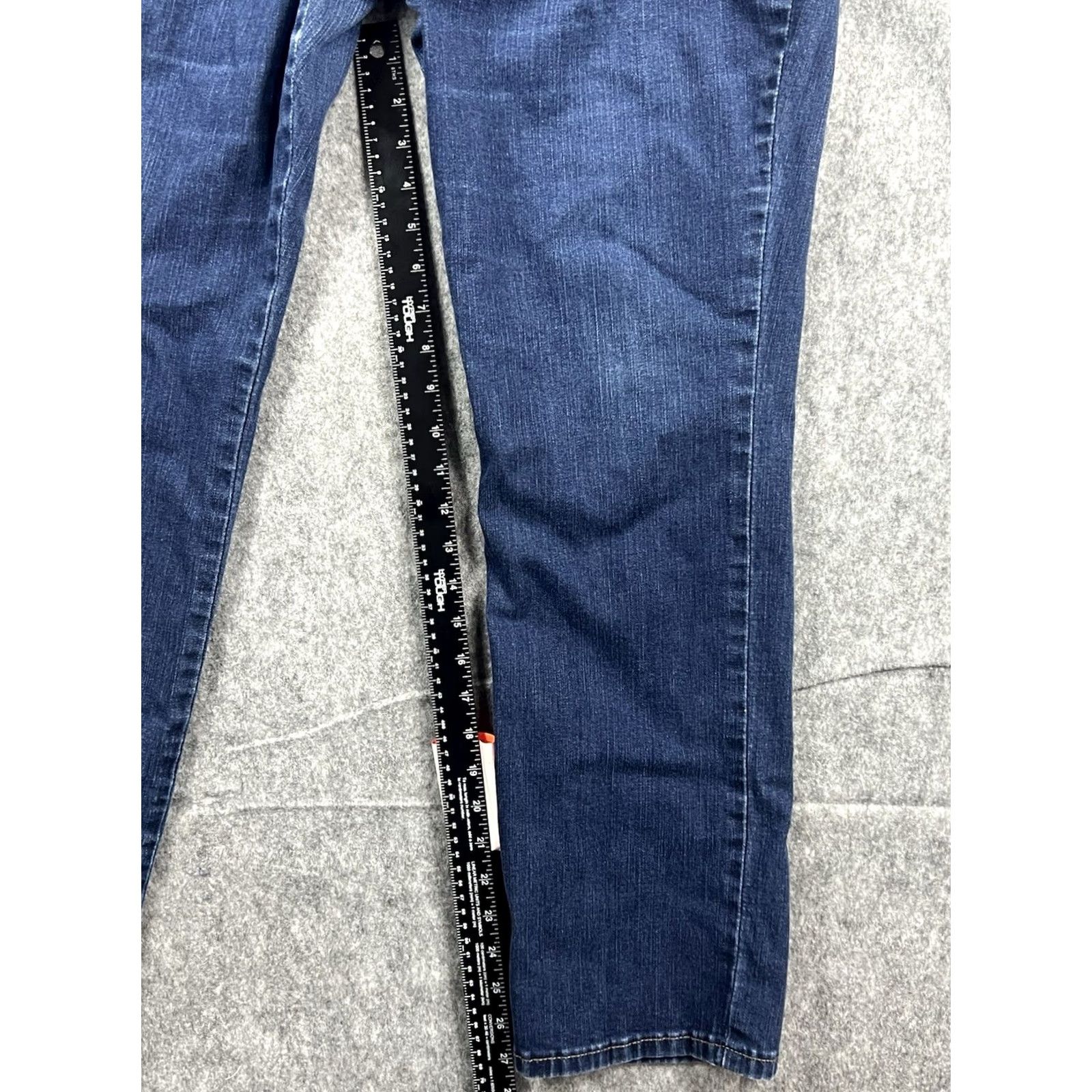 Lee Lee Jeans Relaxed Fit Straight Leg High Rise Denim 18M Women’s Slimming Stretch Pockets Blue 34x27 Regular Modern Denim Jeans Womens Size 24" / US 00 / IT 34 - 5 Thumbnail