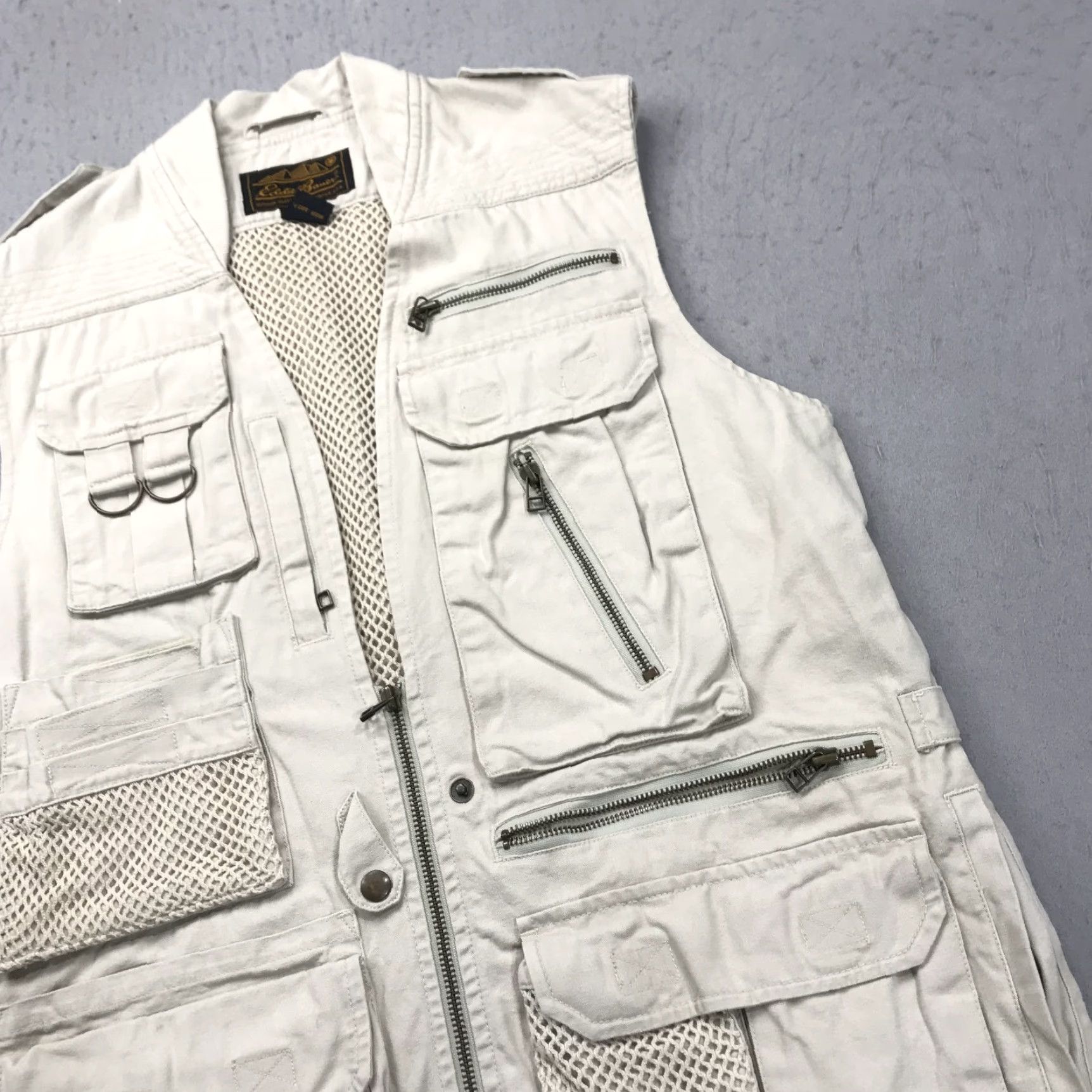Eddie Bauer VINTAGE Eddie Bauer Vest Mens Large Beige Cotton Safari Hunting 90s Clothing Accessories Pockets Bomber Jacket Casual Travel Size US L / EU 52-54 / 3 - 3 Thumbnail