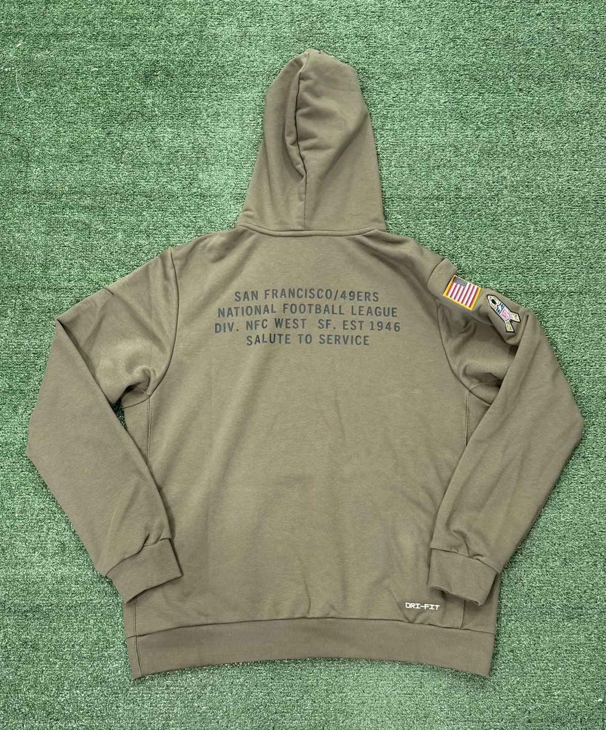 Nike Nike San Francisco 49ers 2025 Salute to Service Hoodie Size US L / EU 52-54 / 3 - 4 Thumbnail