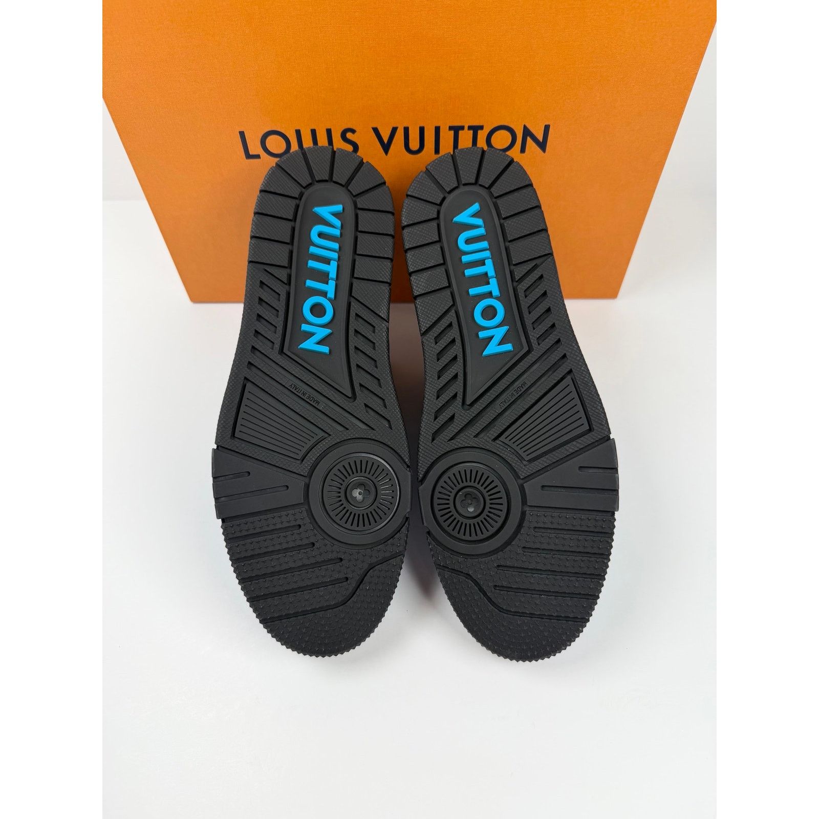 Louis Vuitton Size 7LV/8US - Louis Vuitton Leather Blue Sneakers NEW Size US 8 / EU 41 - 7 Thumbnail
