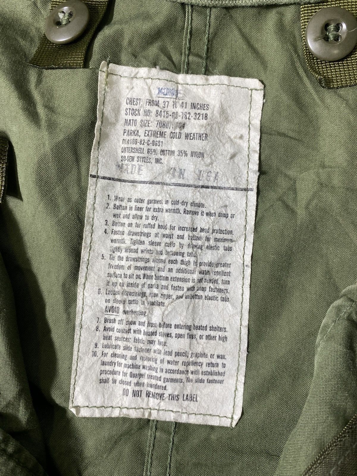 Vintage Vintage US ARMY Fishtail Extreme Cold Parka M65 1982 Size US M / EU 48-50 / 2 - 4 Thumbnail