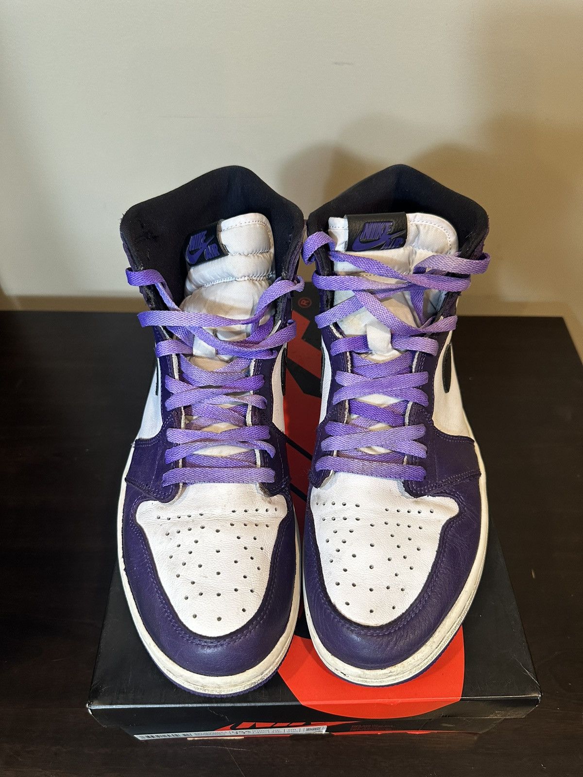Jordan Brand × Nike 2020 Air Jordan 1 Retro High OG 'Court Purple 2.0' Size US 11.5 / EU 44-45 - 5 Thumbnail