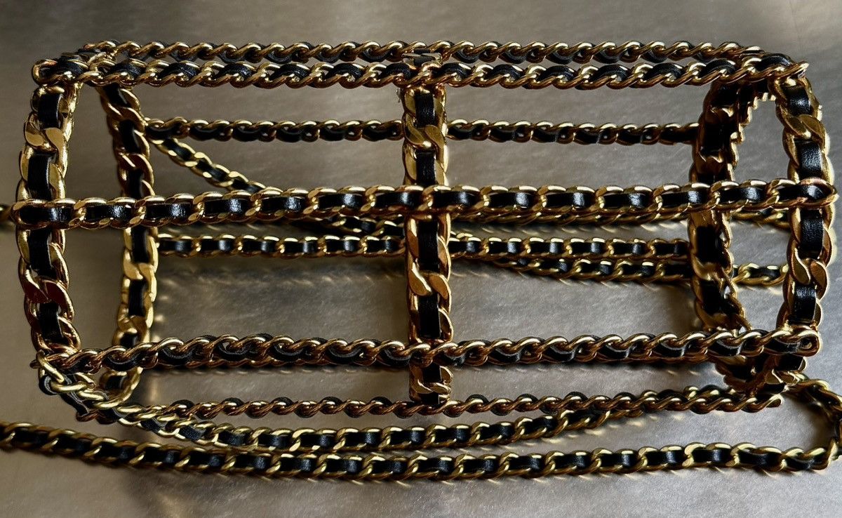 Chanel Chanel - Karl Lagerfeld - 1994 - Chain Link Bottle Holder Size ONE SIZE - 13 Thumbnail
