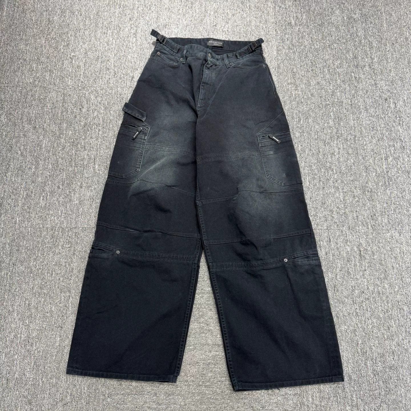 Balenciaga Balenciaga Washed Wide-Leg Jeans Size US 26 / EU 42 - 1 Thumbnail