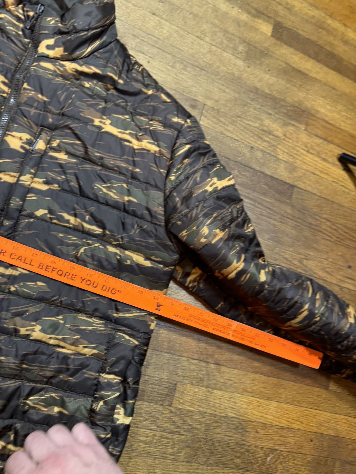 Ecko Unltd. Ecko Unlimited Tiger Camo Puffer Jacket Size US XL / EU 56 / 4 - 8 Thumbnail
