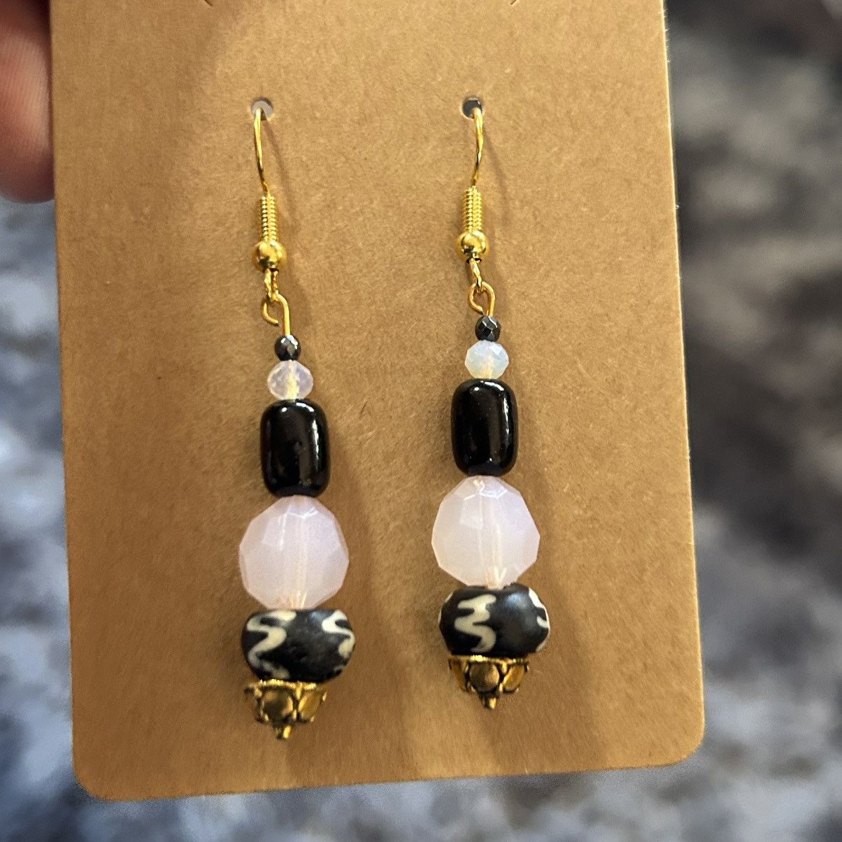 Handmade Handcrafted elegant vintage bead cat eye glass earrings Size ONE SIZE - 2 Thumbnail